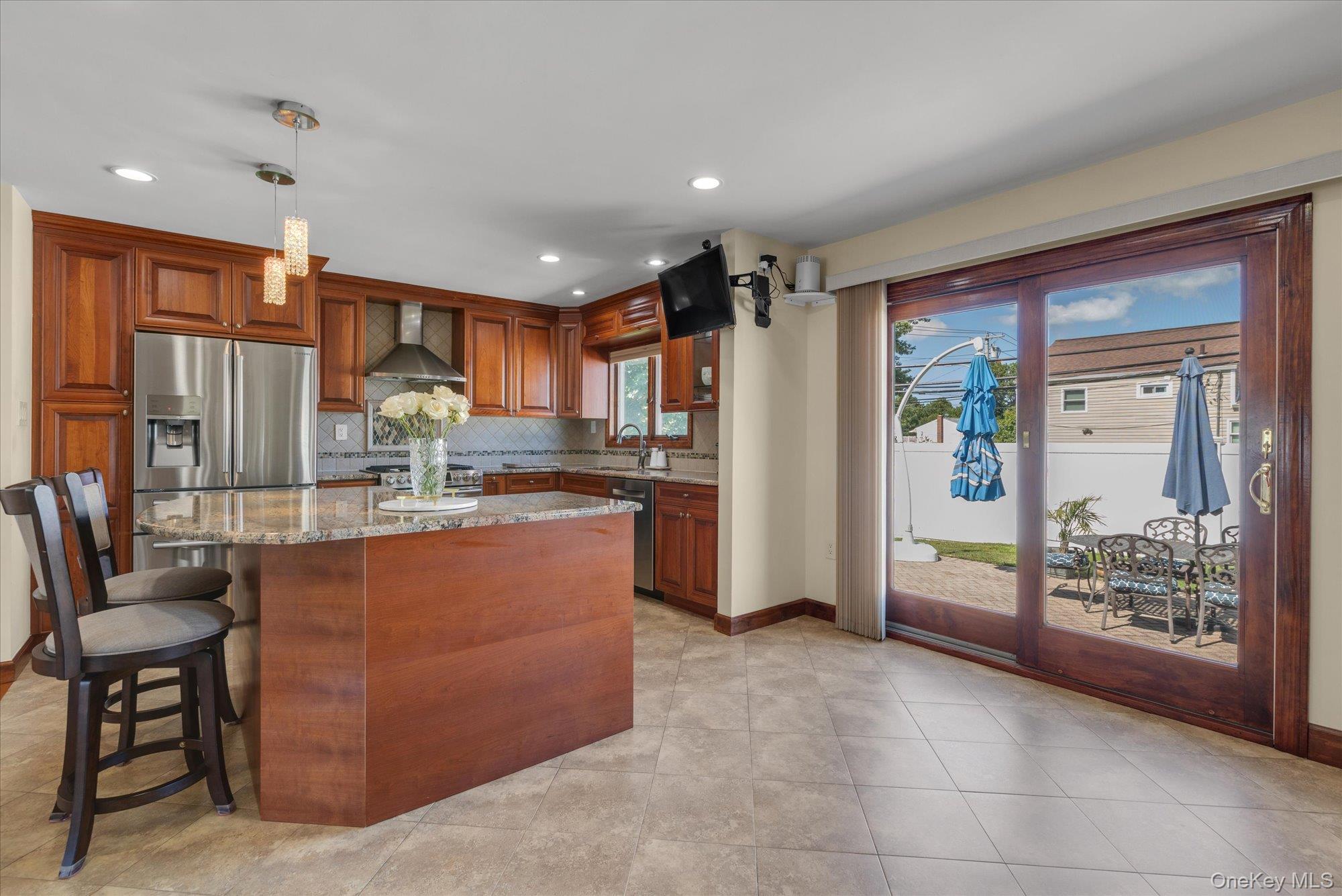 2 Benmor Court Property Photo 4