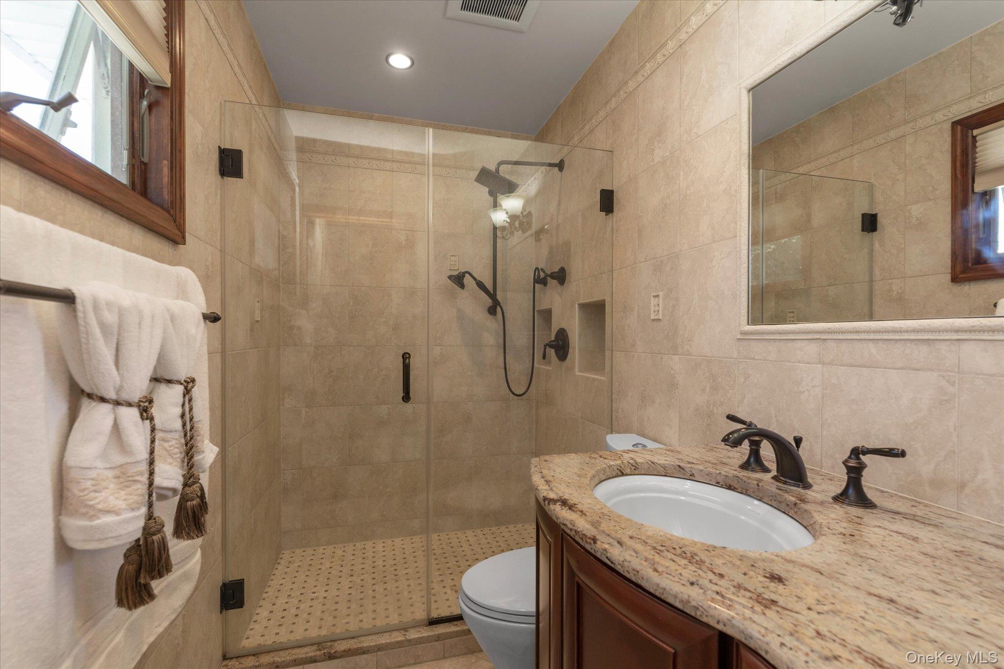 2 Benmor Court Property Photo 7
