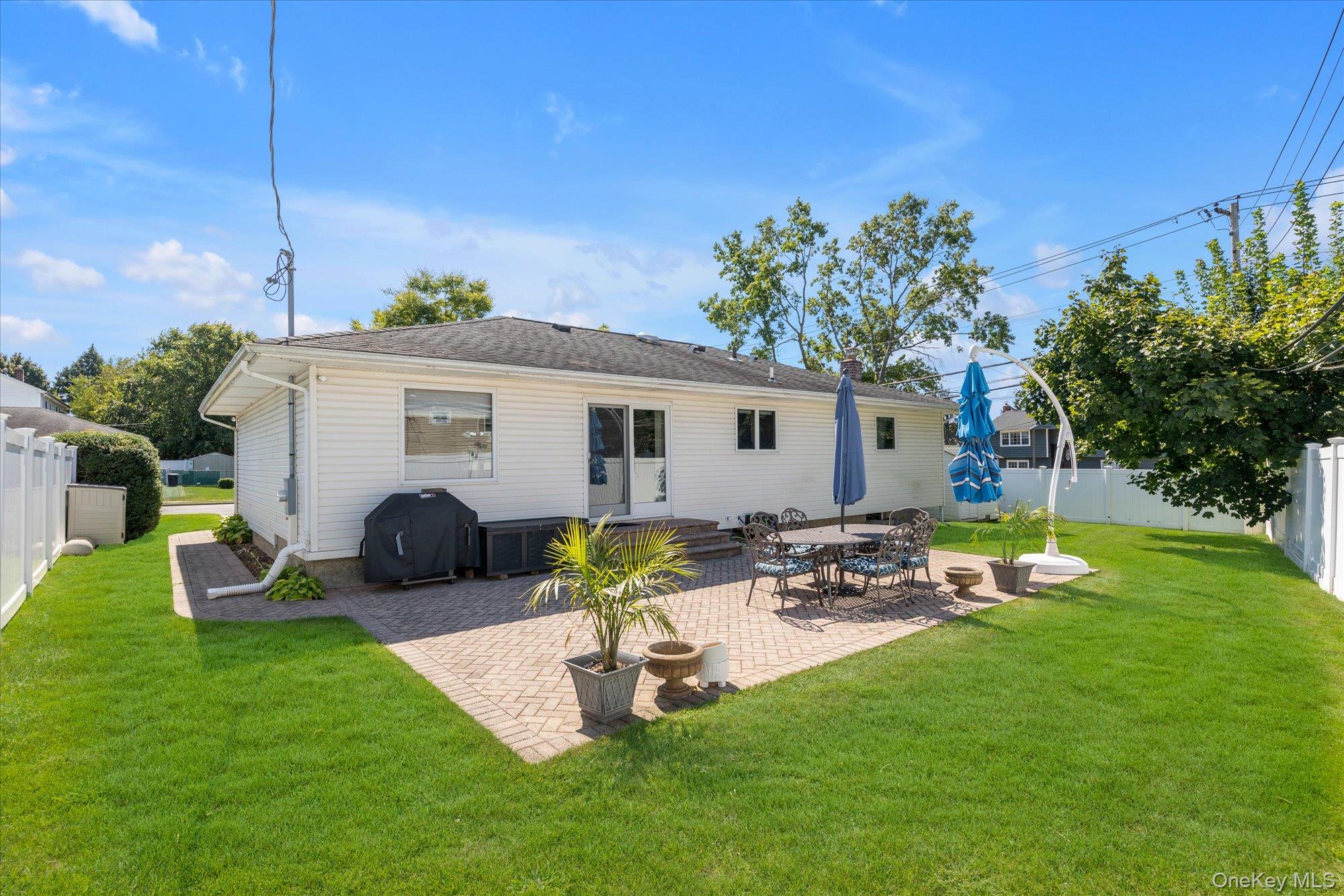 2 Benmor Court Property Photo 11