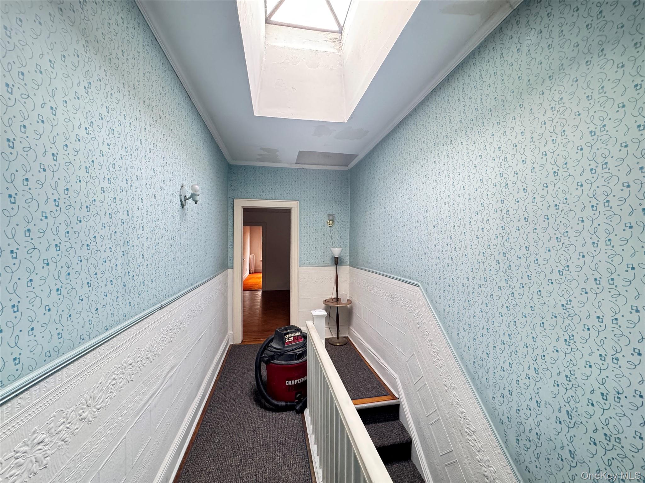 7036 65th Street Property Photo 4