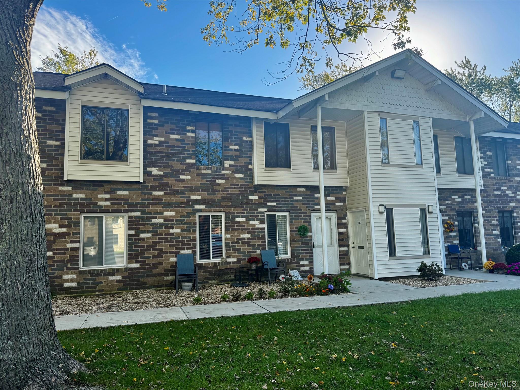 8 Denver Court 8d Property Photo 1