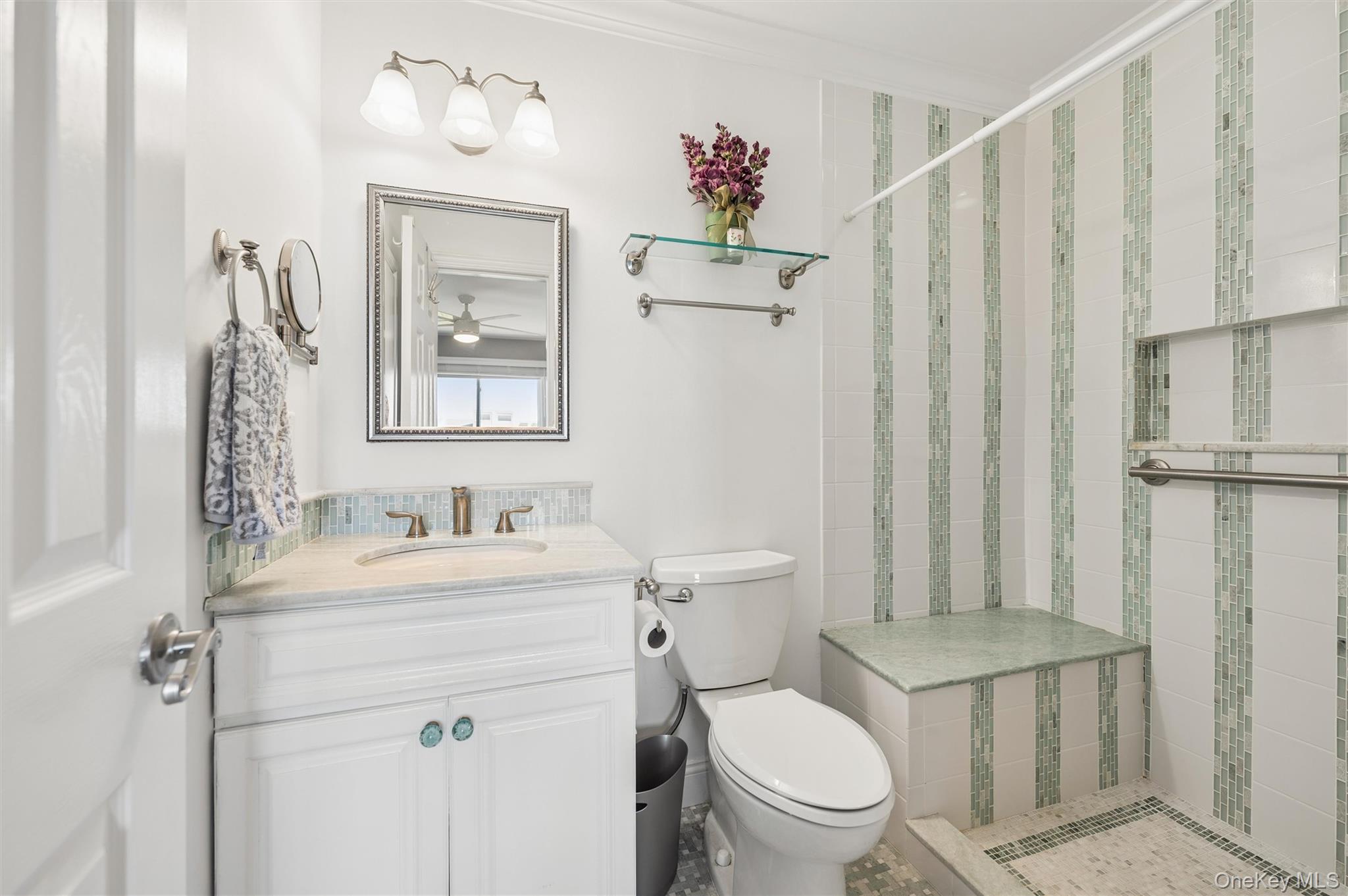 14 Waters Edge Property Photo 18