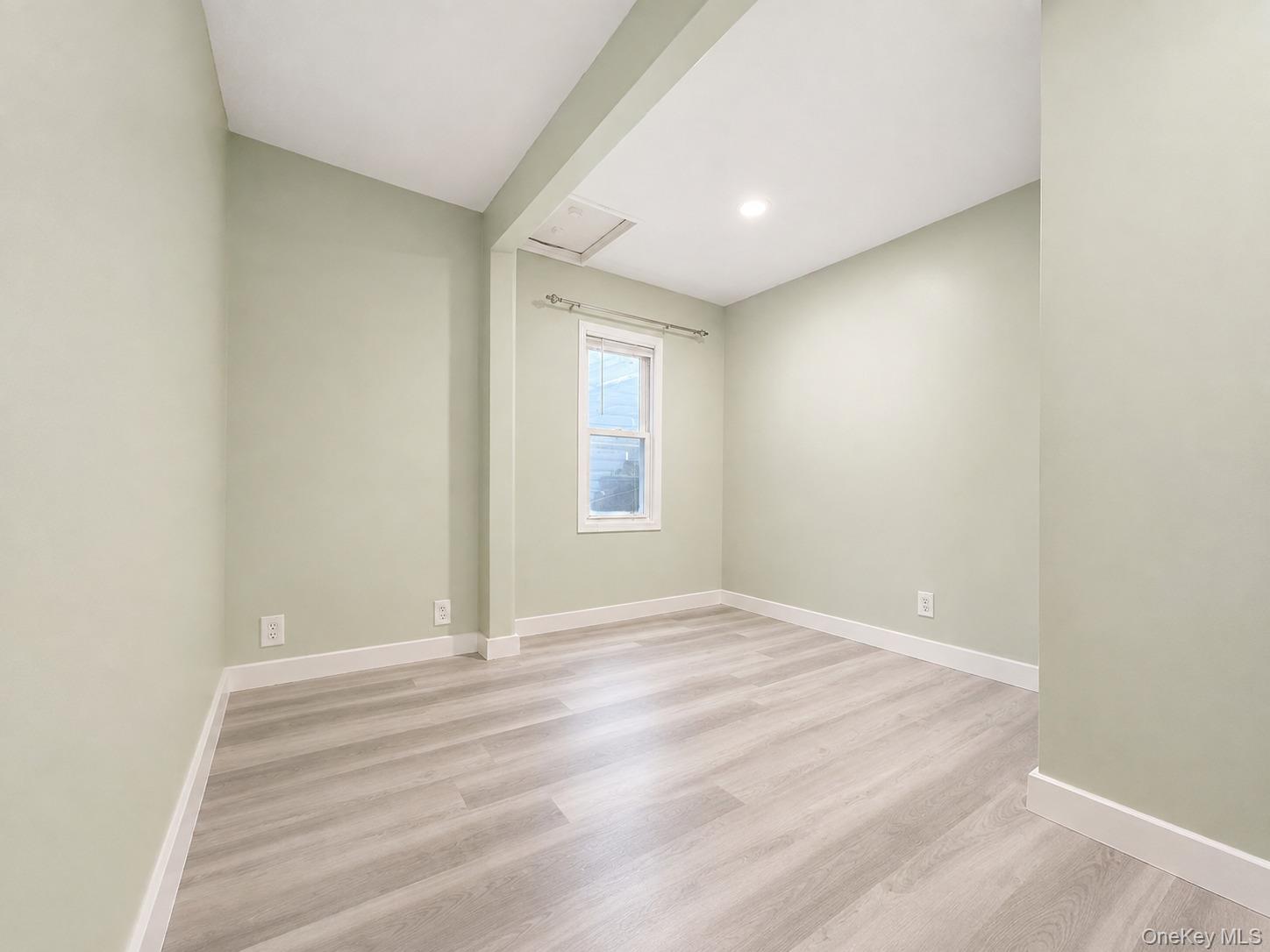 9513 107th Street Property Photo 6