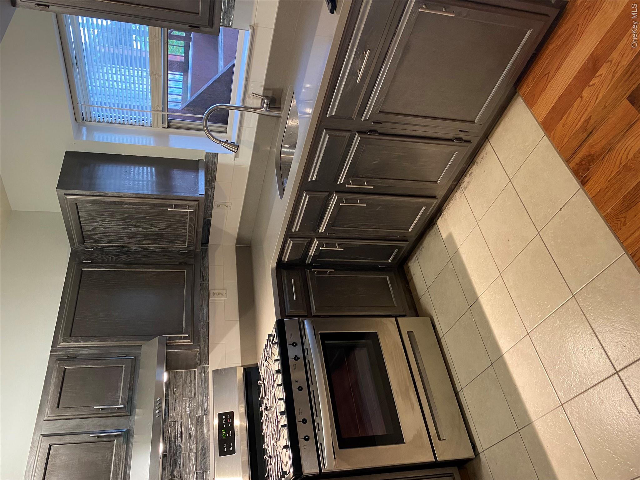 16 Stage Road Property Photo 2