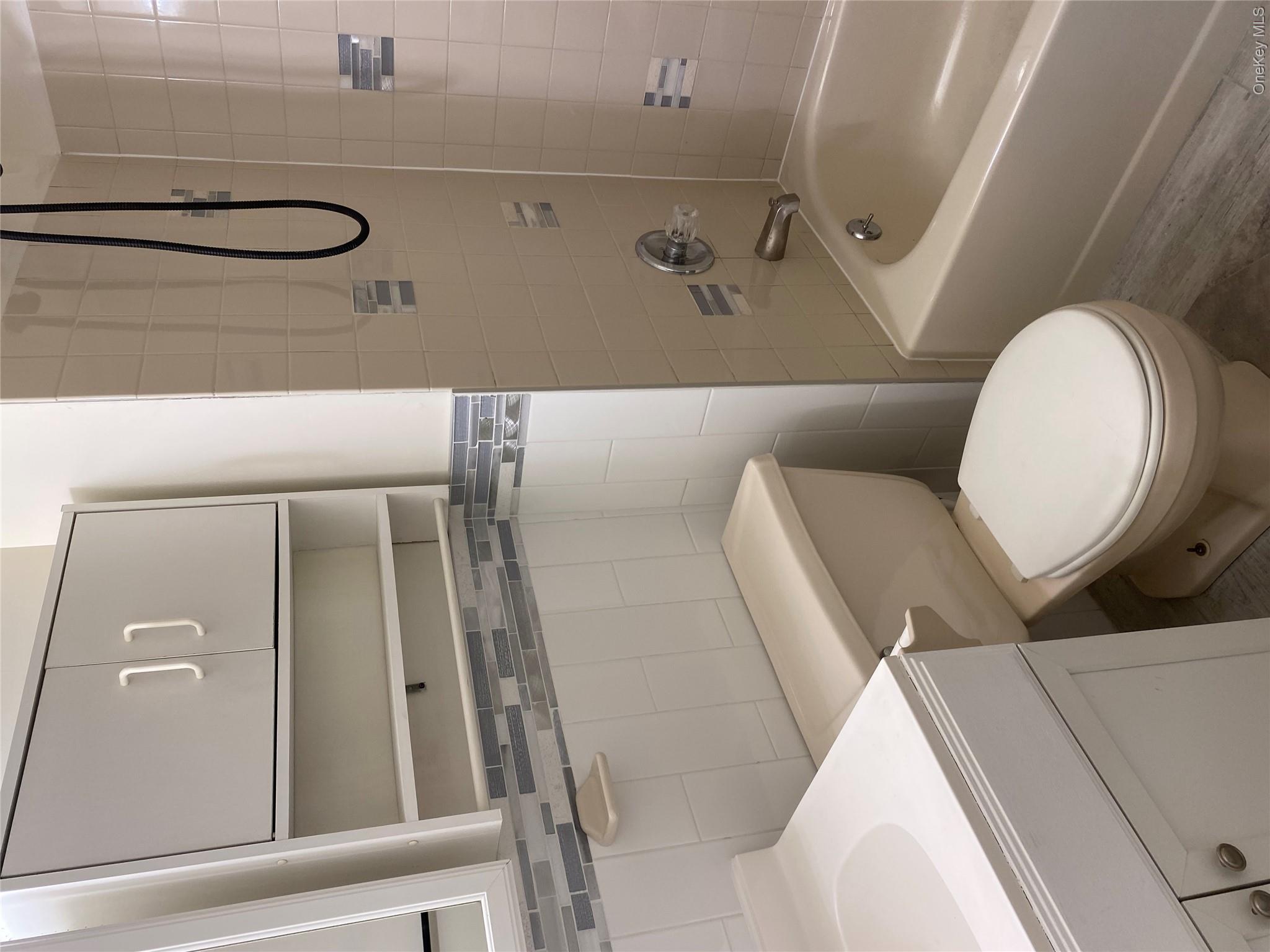 16 Stage Road Property Photo 3