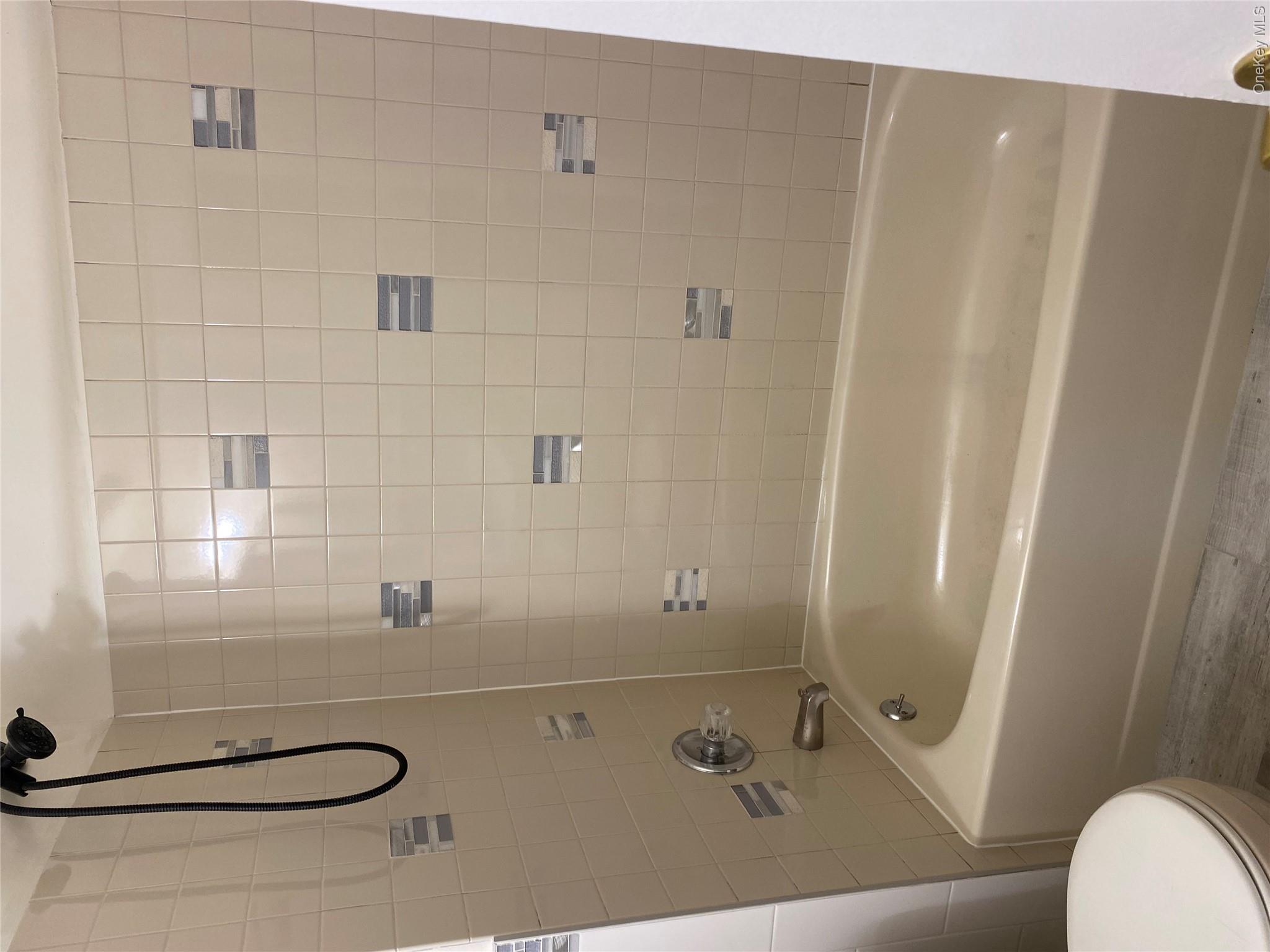 16 Stage Road Property Photo 4