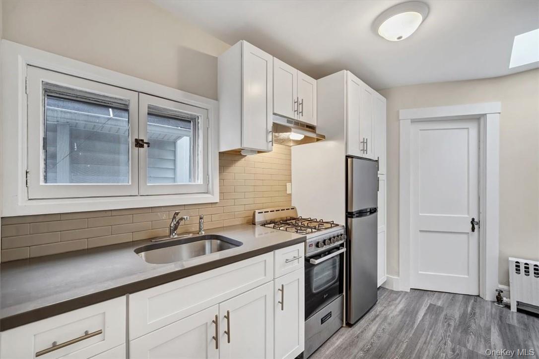 15 Kaldenberg Place Property Photo 6