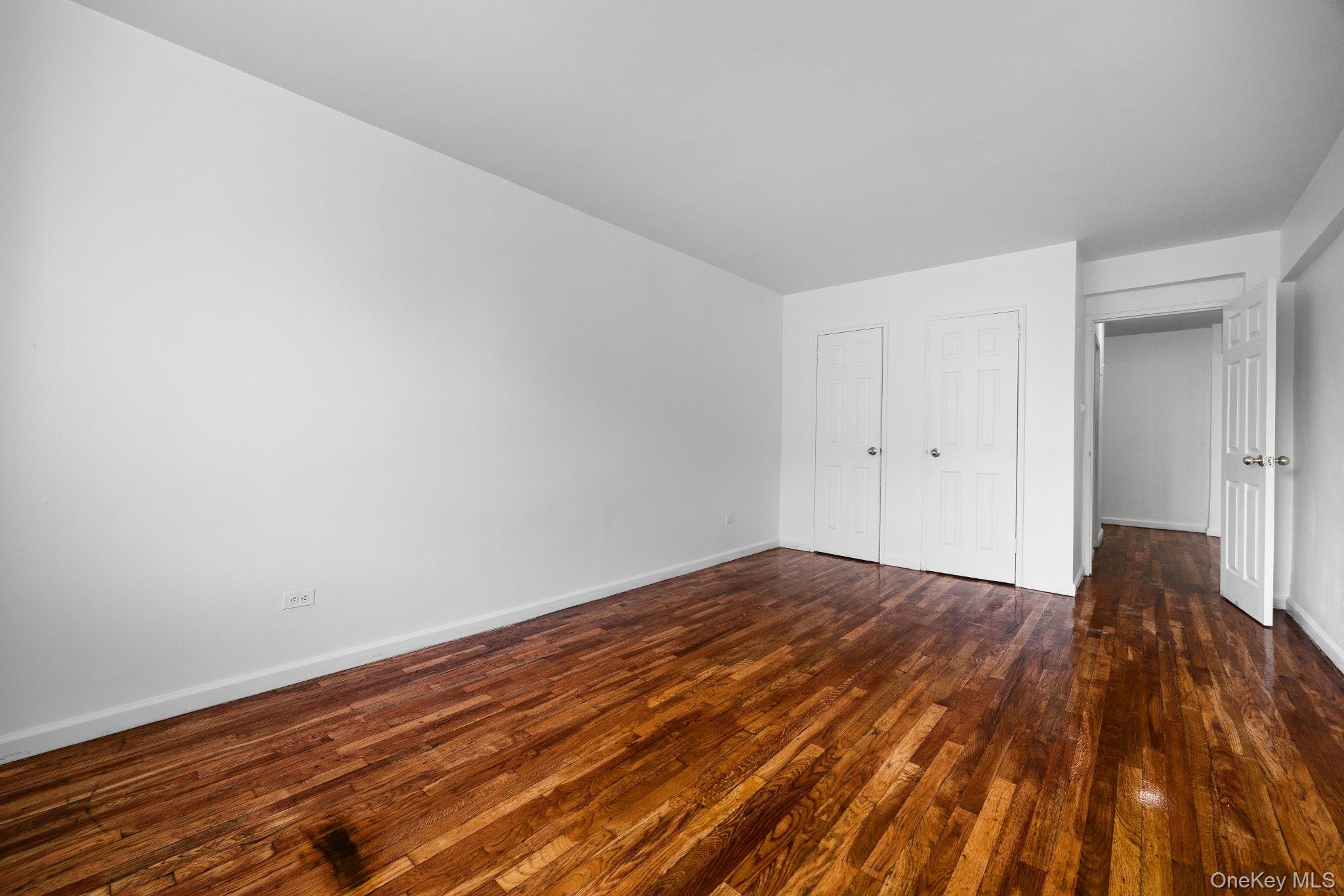 63-11 Queens Boulevard D3 Property Photo 9