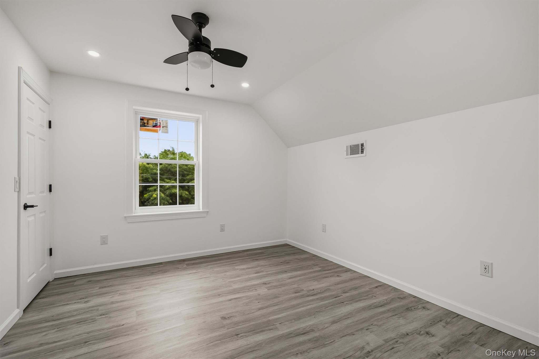 326 North Street Property Photo 16