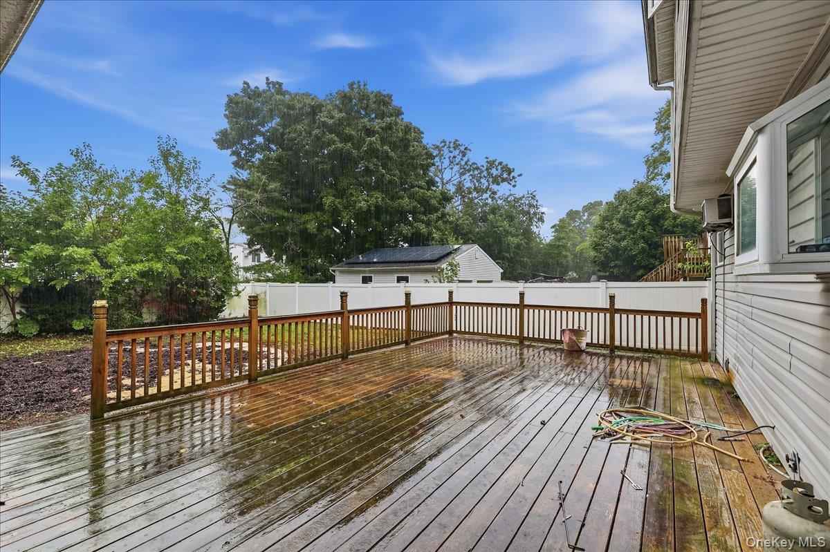 80 Ackerly Lane Property Photo 13