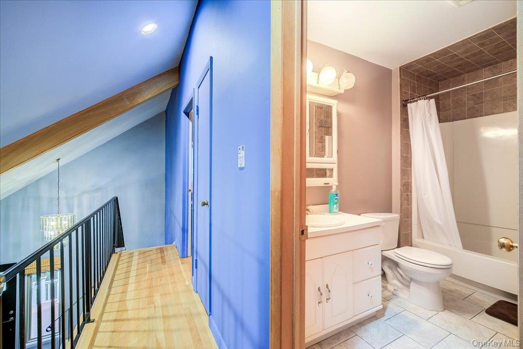 142 N Emerald Drive Property Photo 21