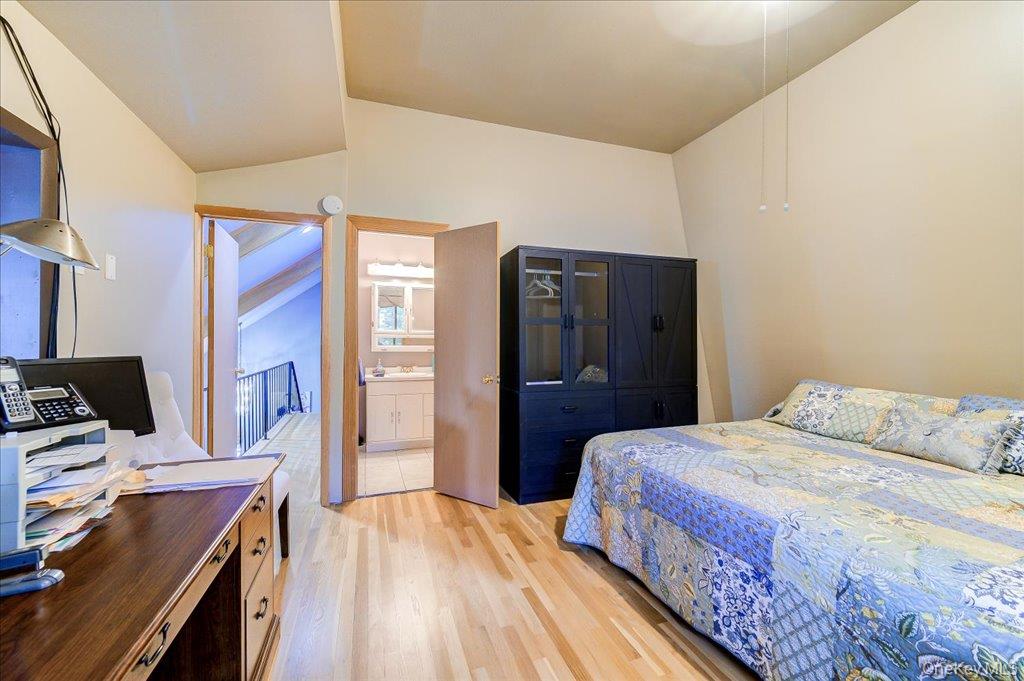 142 N Emerald Drive Property Photo 33