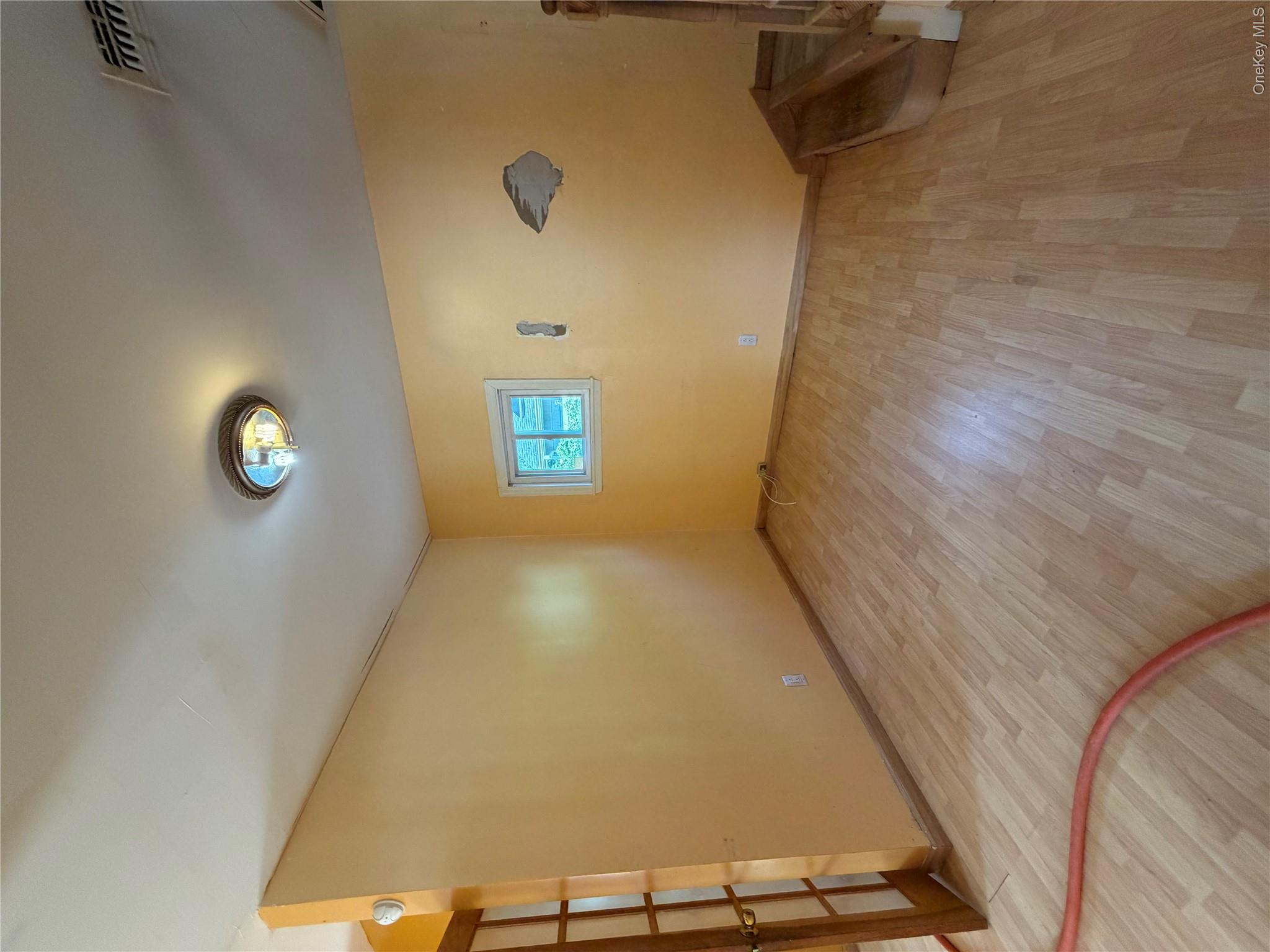 568 Park Avenue Property Photo 7