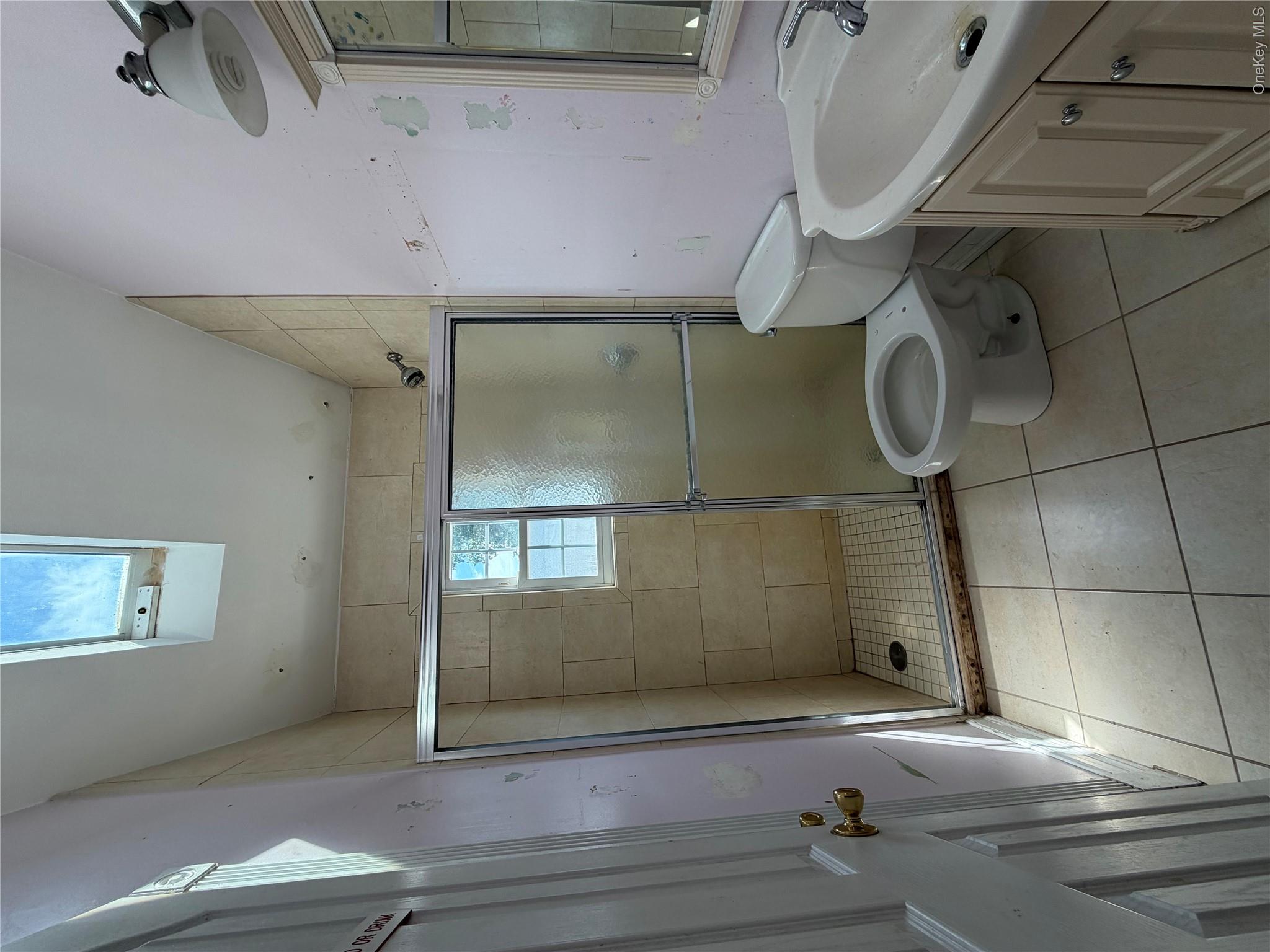 568 Park Avenue Property Photo 11