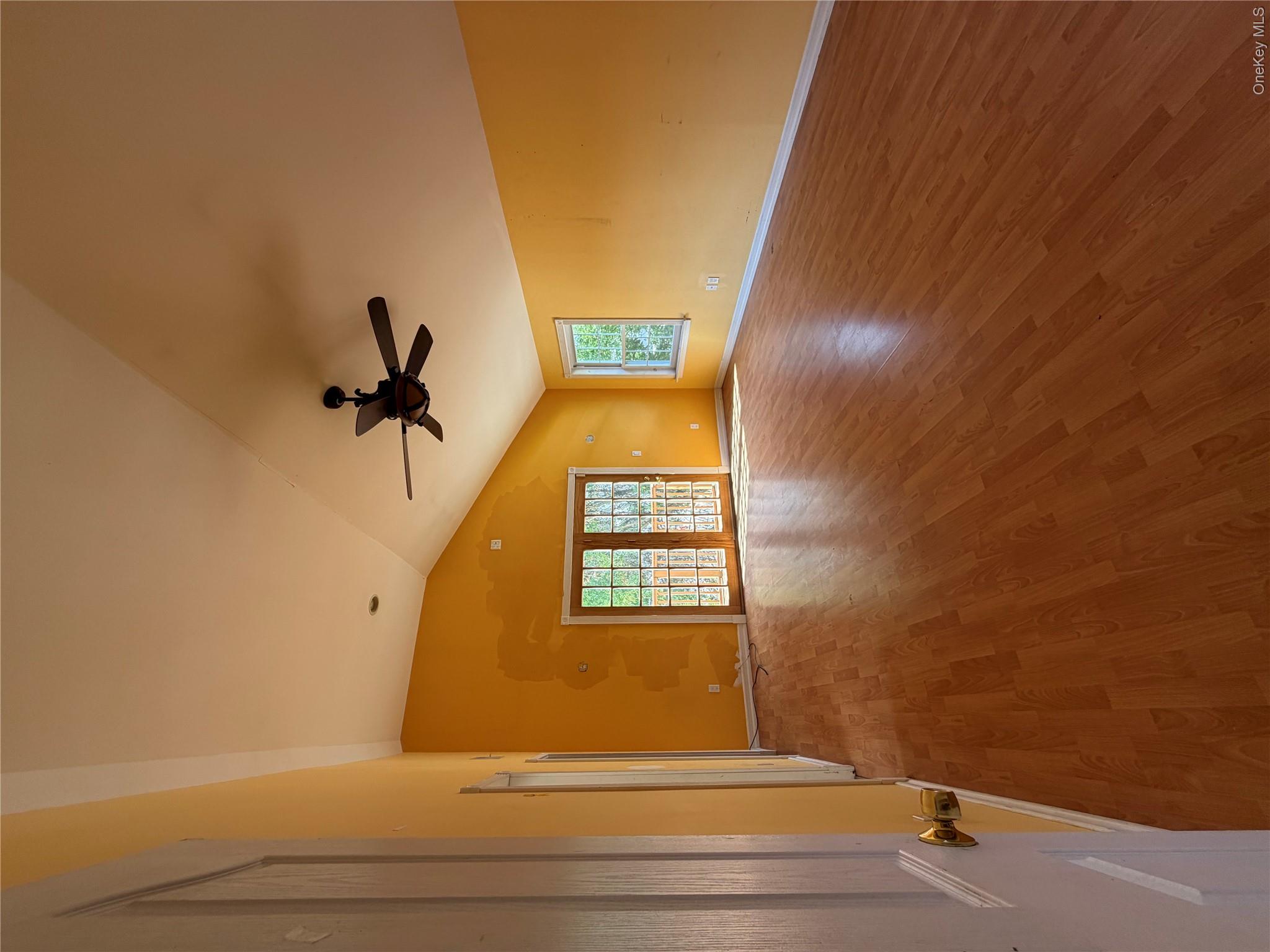 568 Park Avenue Property Photo 12