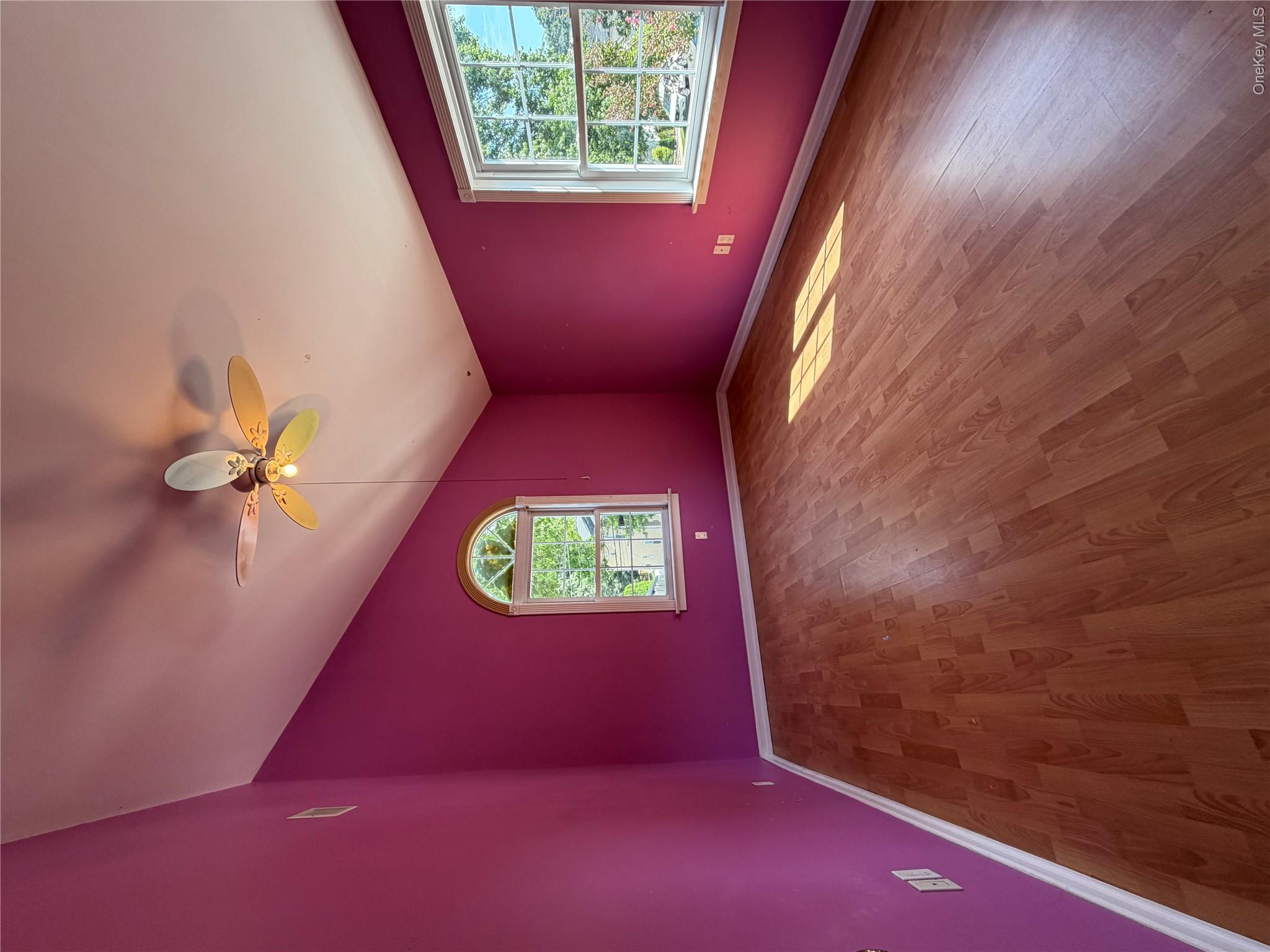 568 Park Avenue Property Photo 15