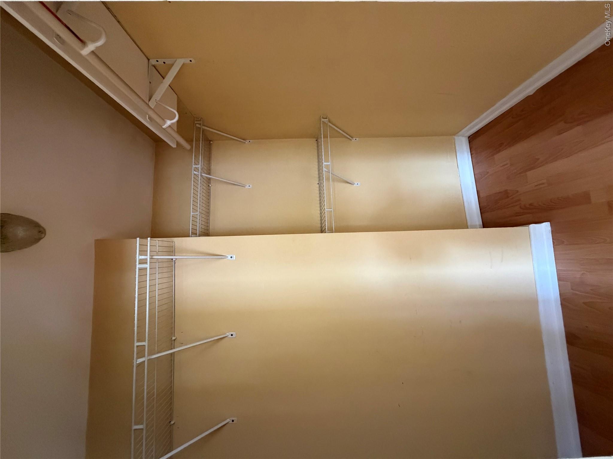 568 Park Avenue Property Photo 18