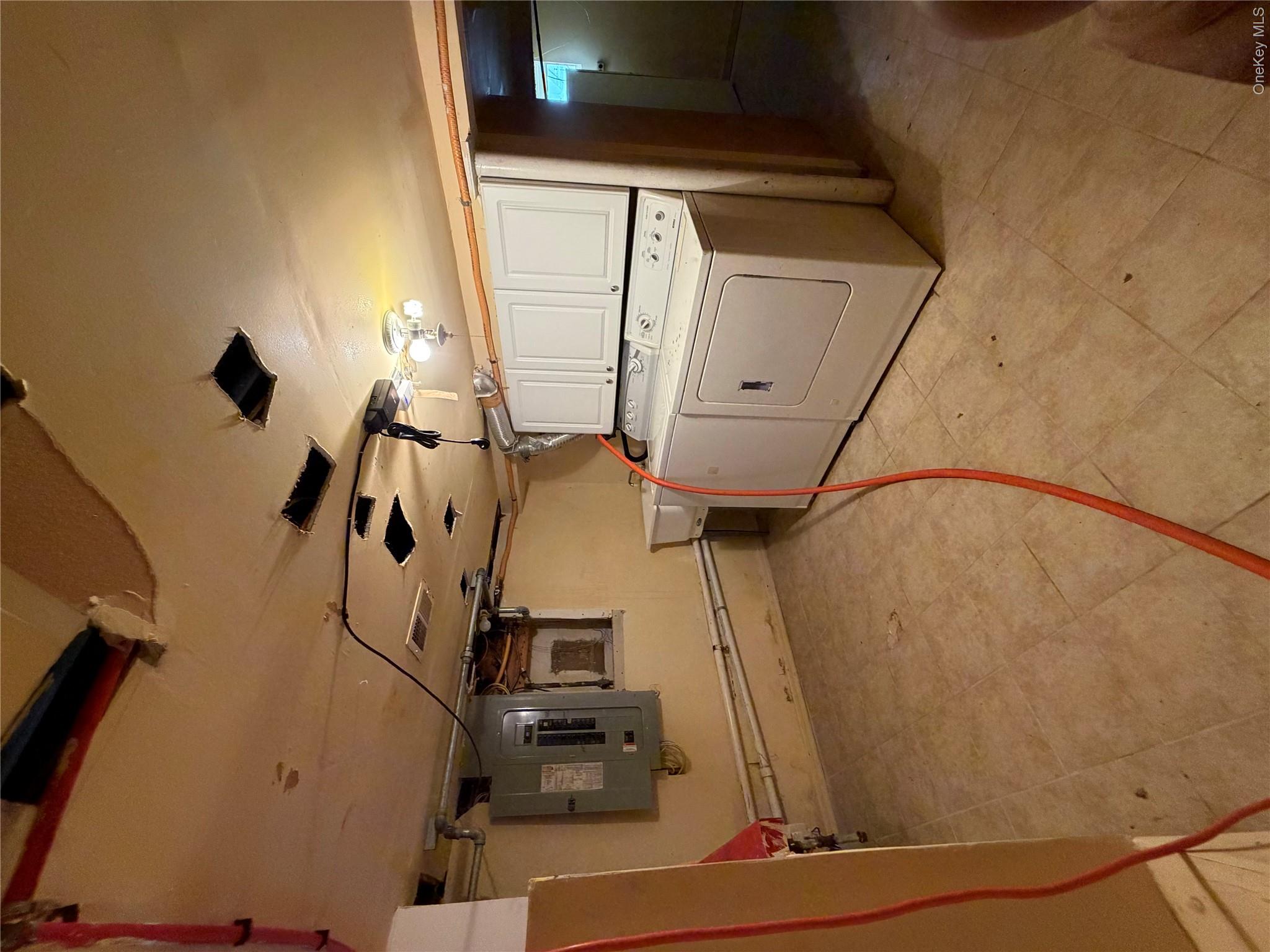 568 Park Avenue Property Photo 20