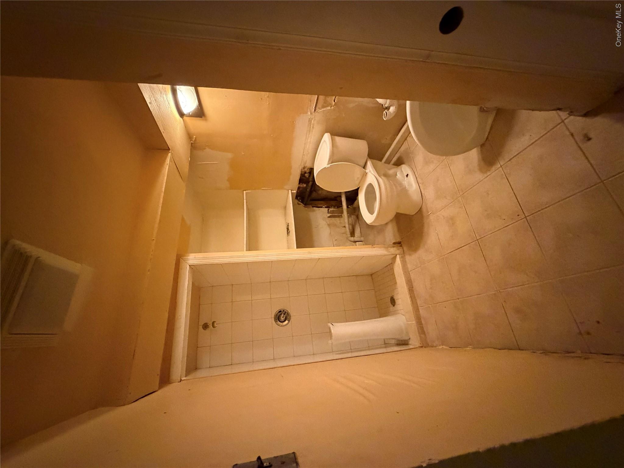568 Park Avenue Property Photo 25