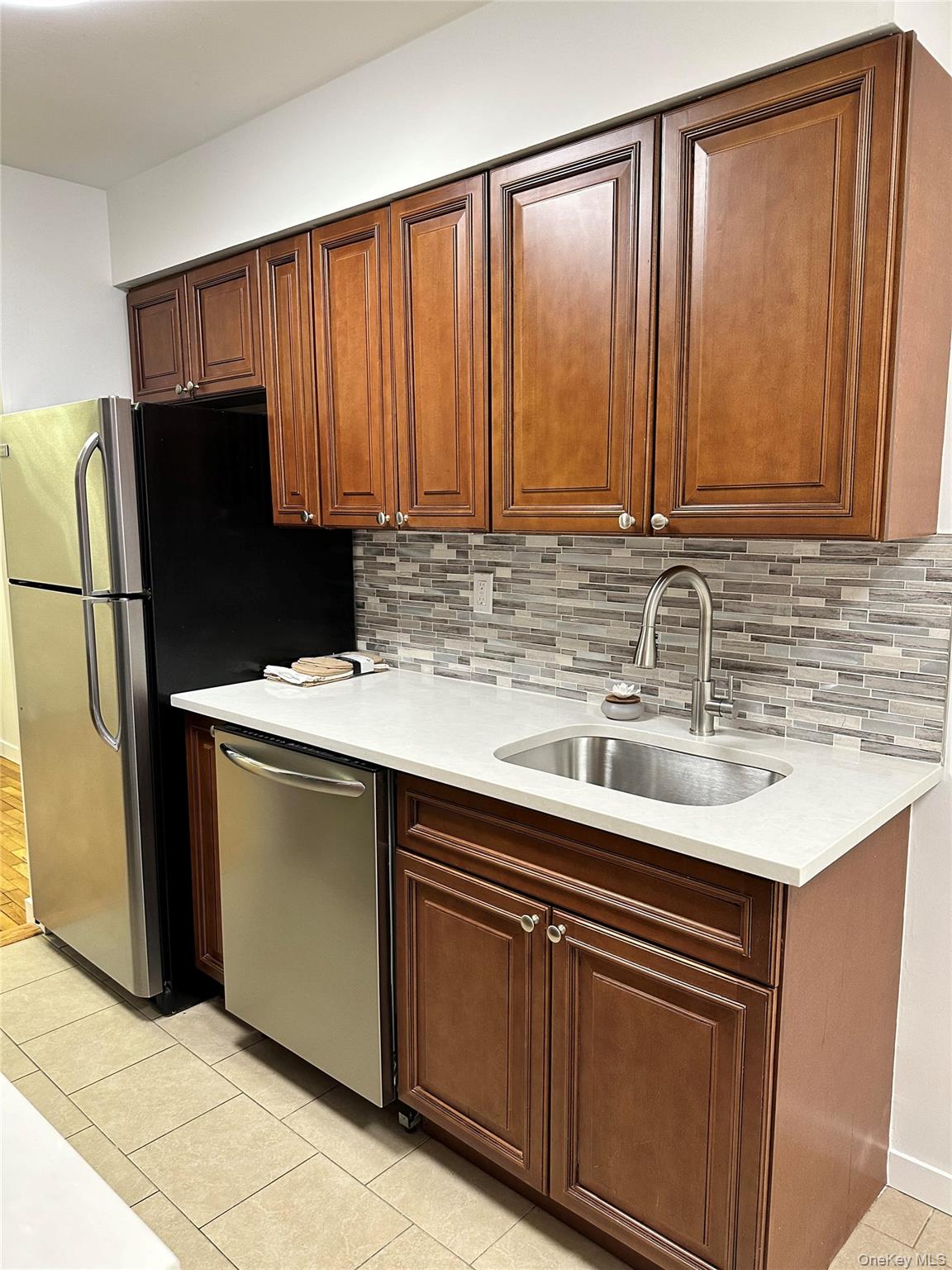 4 Brevoort Drive 1b Property Photo 2