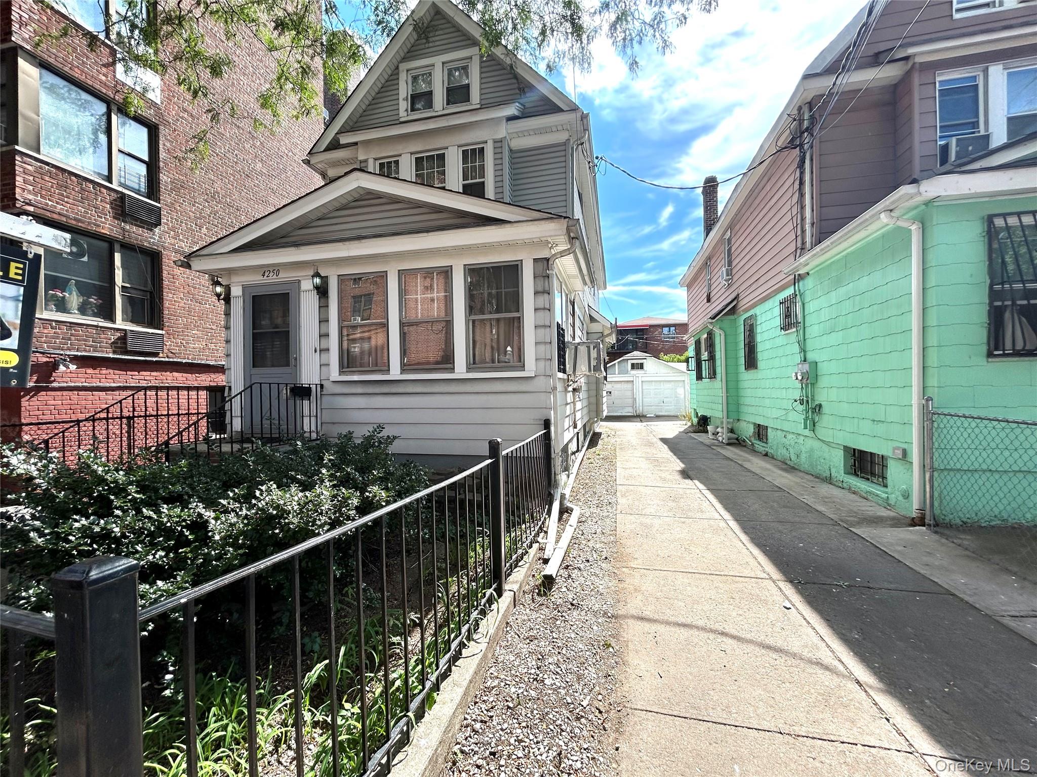 42-50 Gleane Street Property Photo 1