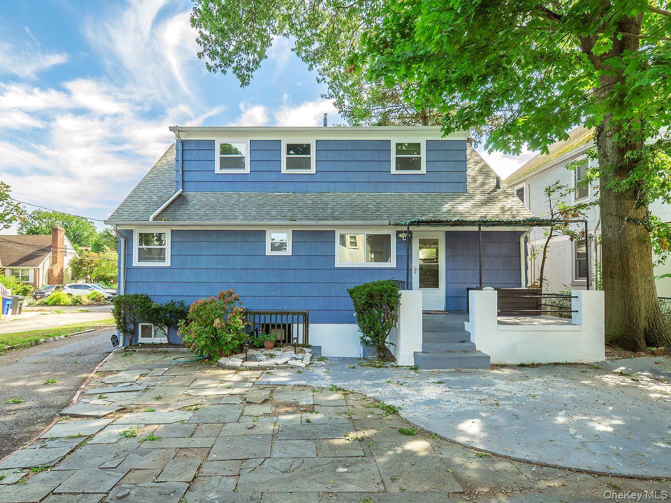 19 Elm Street Property Photo 3