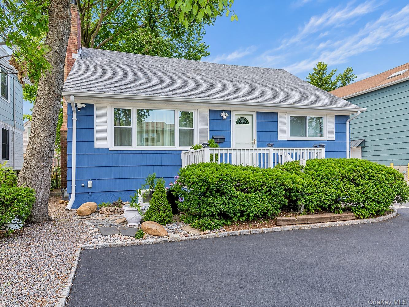 19 Elm Street Property Photo 4