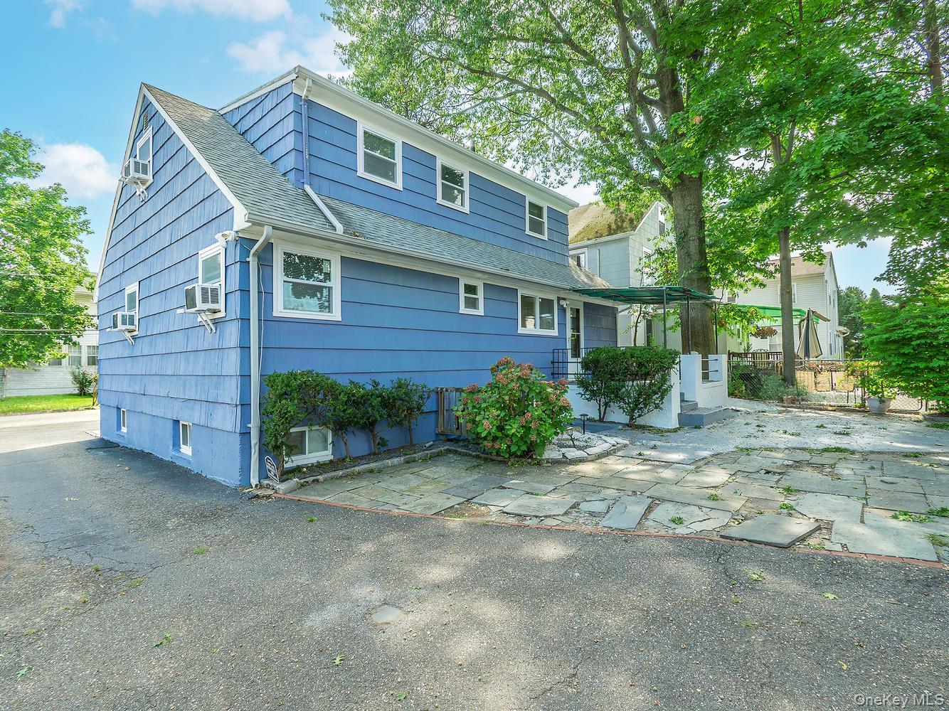 19 Elm Street Property Photo 29