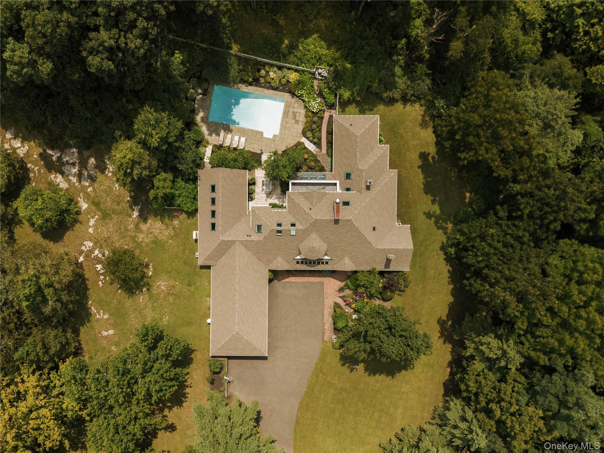 596 Hurley Avenue Property Photo 49