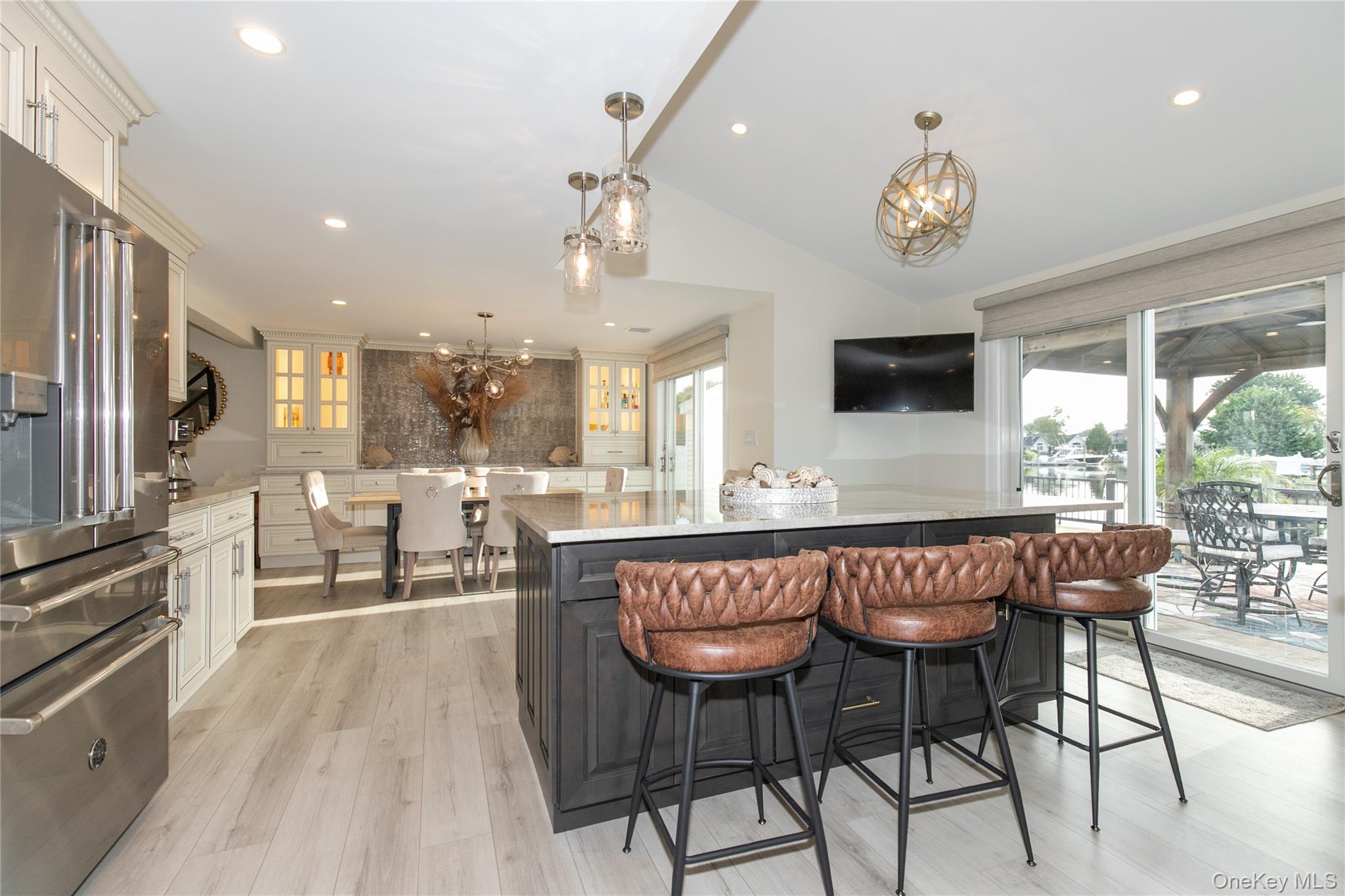 60 Alhambra Road Property Photo 18