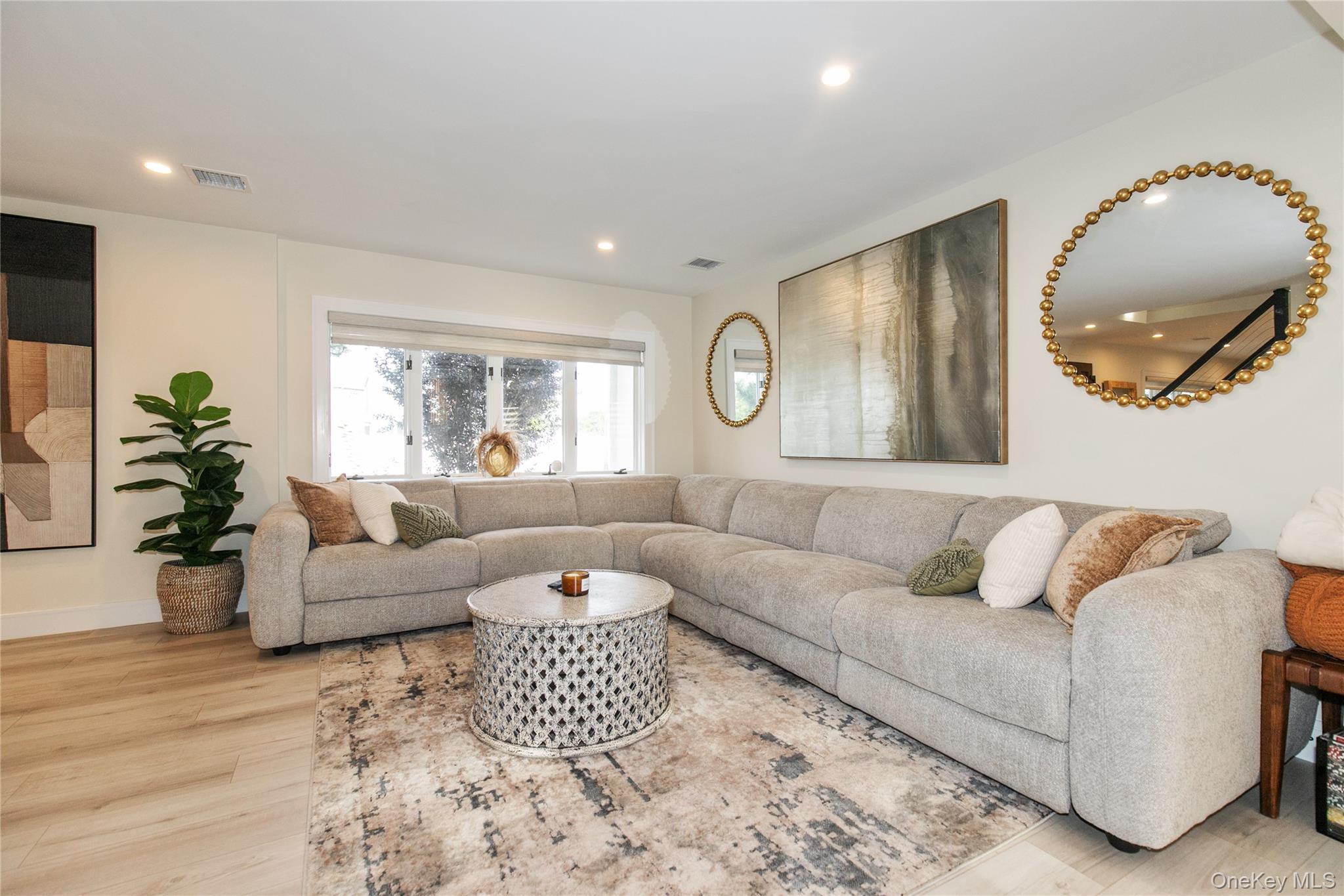 60 Alhambra Road Property Photo 21