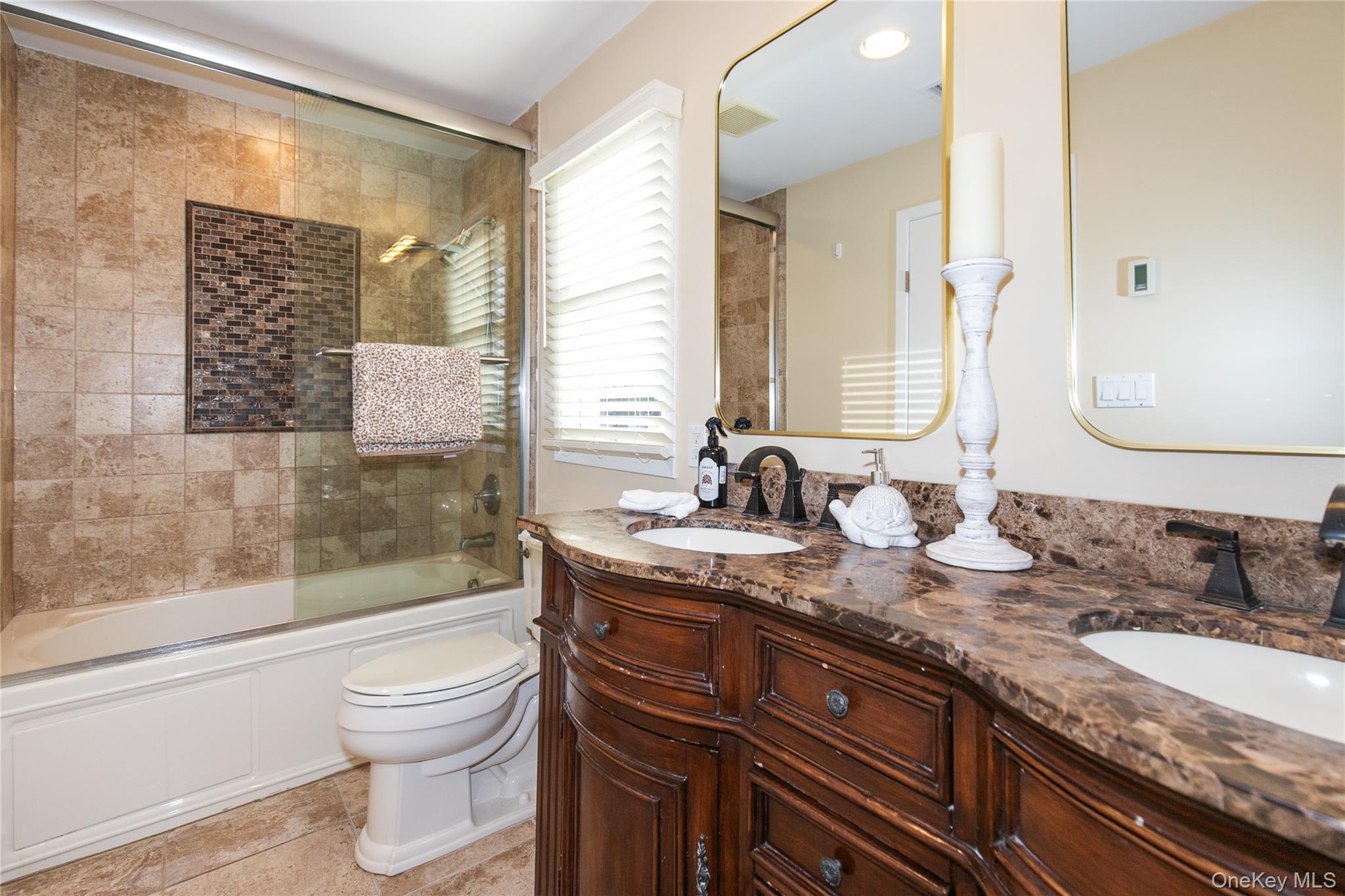 60 Alhambra Road Property Photo 25