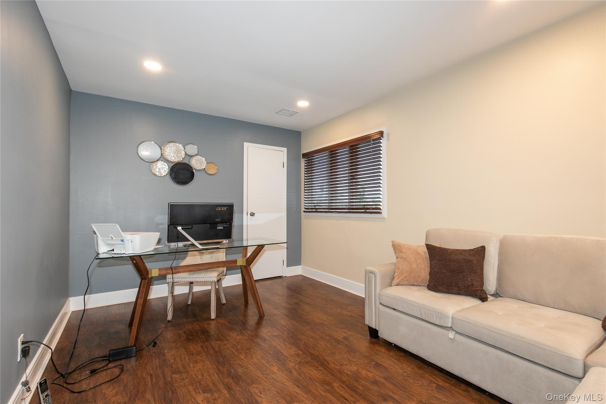 60 Alhambra Road Property Photo 28