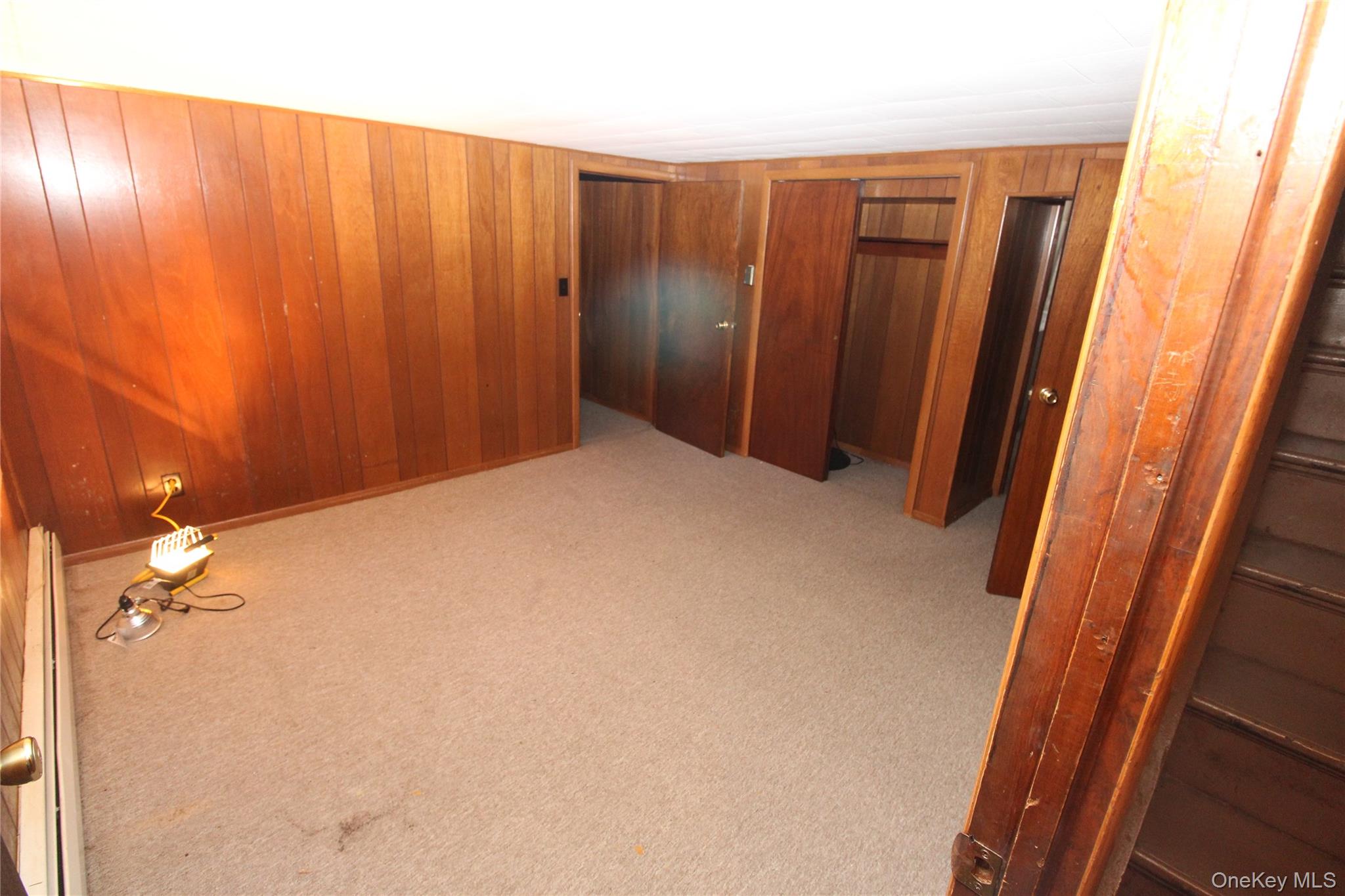 661 Warren Avenue Property Photo 8