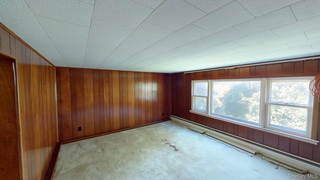 661 Warren Avenue Property Photo 13