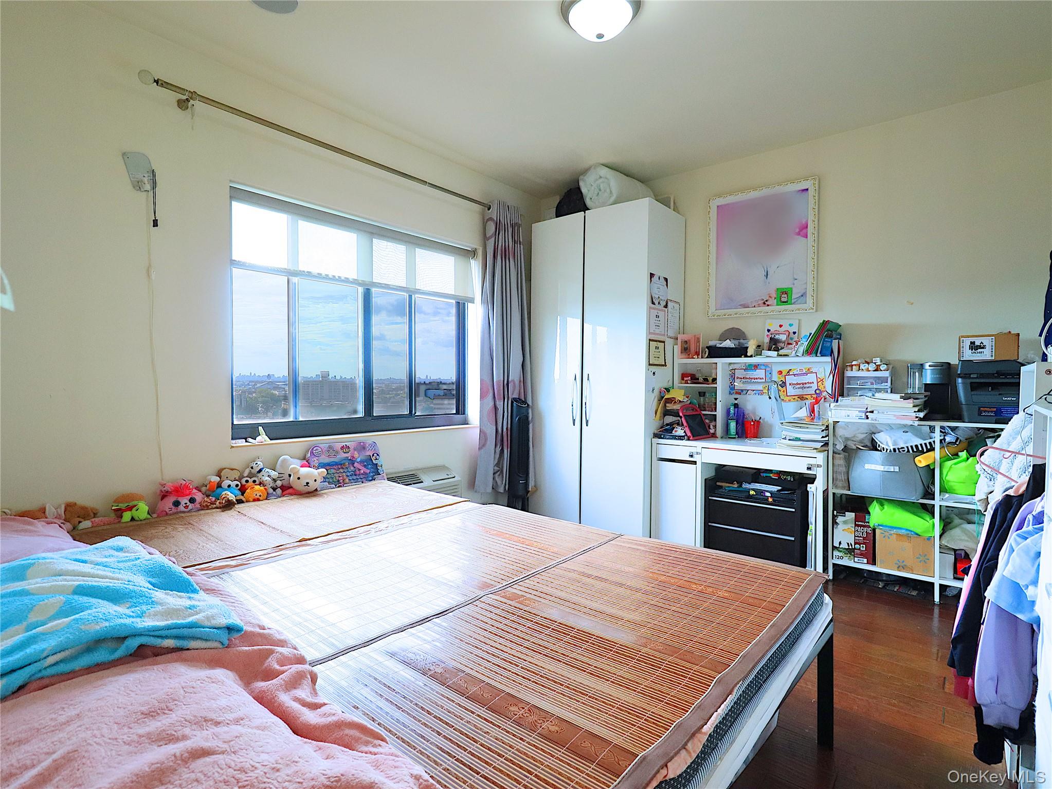 3138 137 Street 10a Property Photo 6