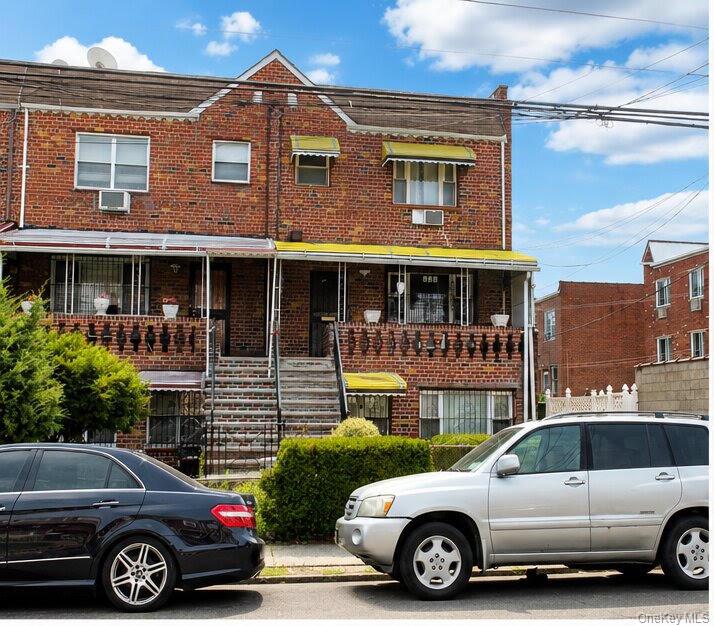 690 E 96th Street Property Photo 1