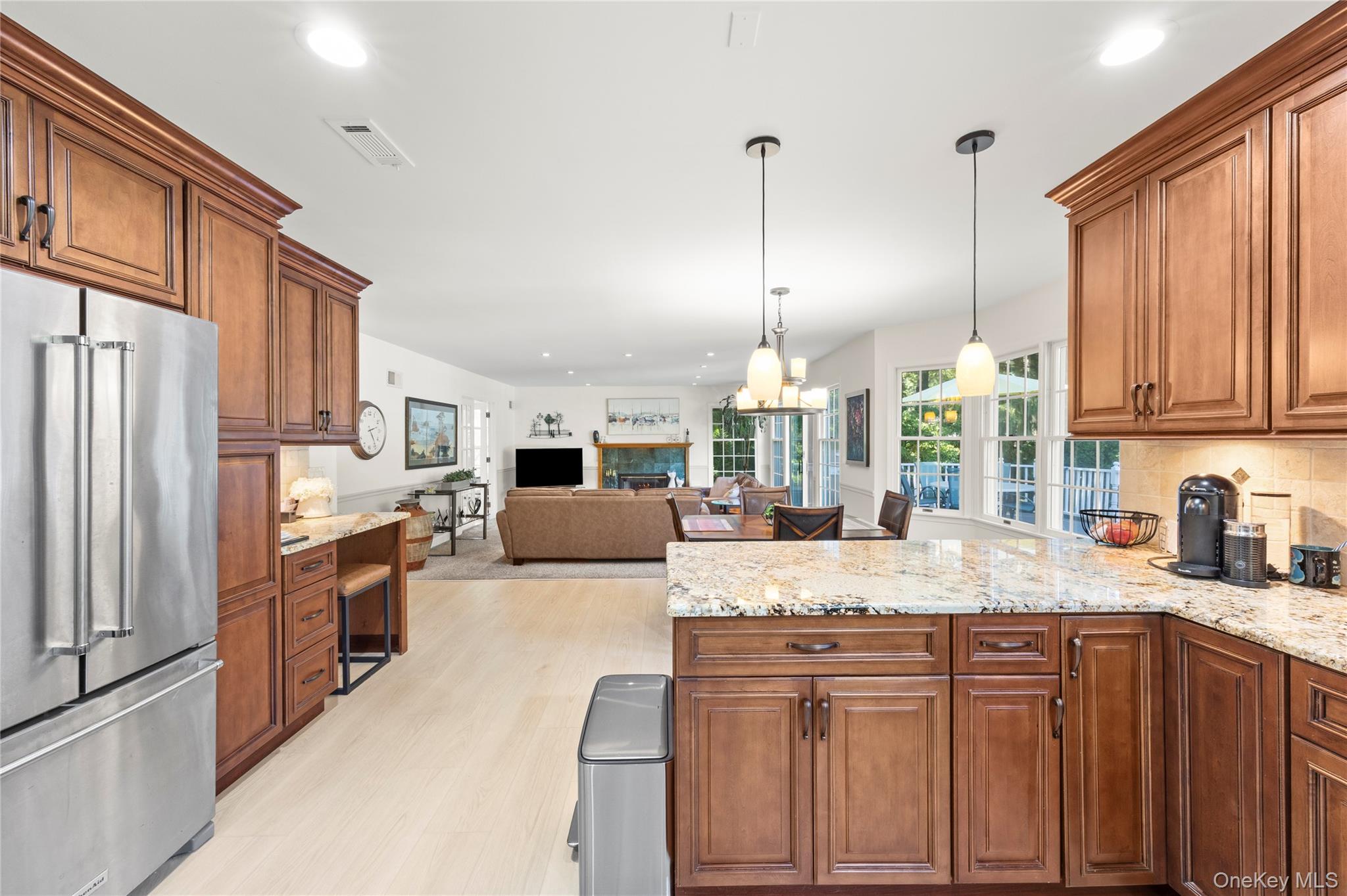 7 Holly Lane Property Photo 15