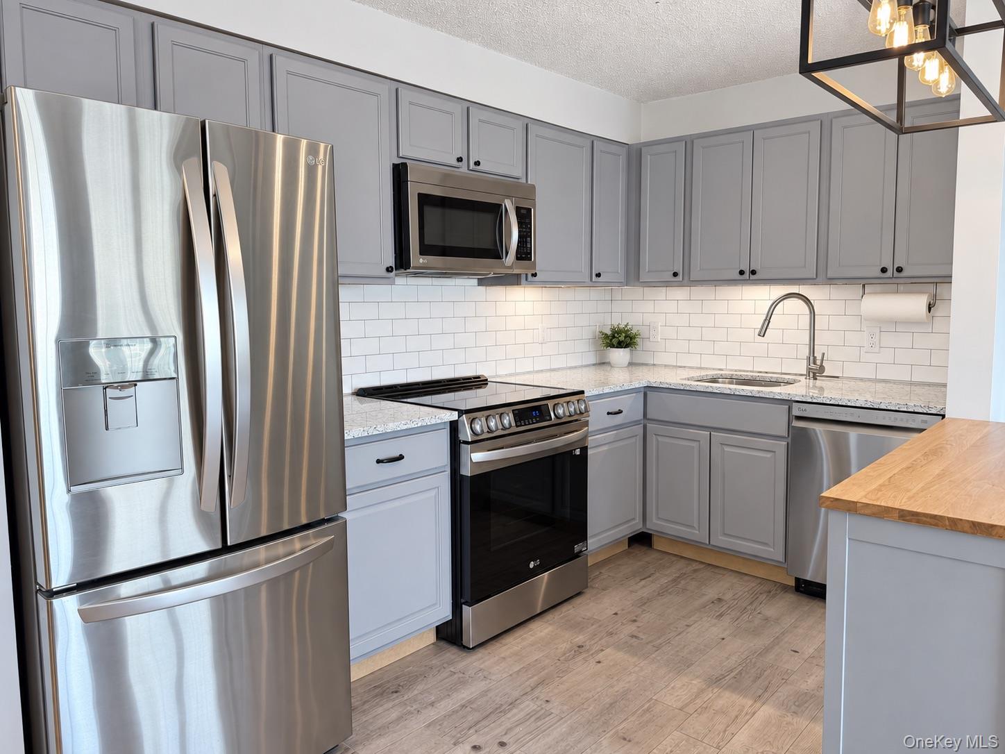 260 Beach 81st Street 3d Property Photo 5