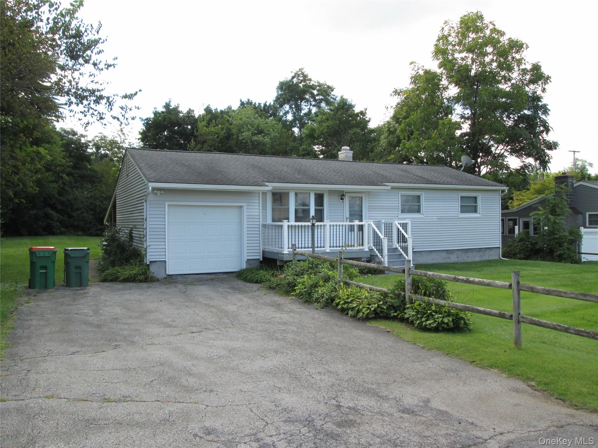 4 Barbara Lane Property Photo 2