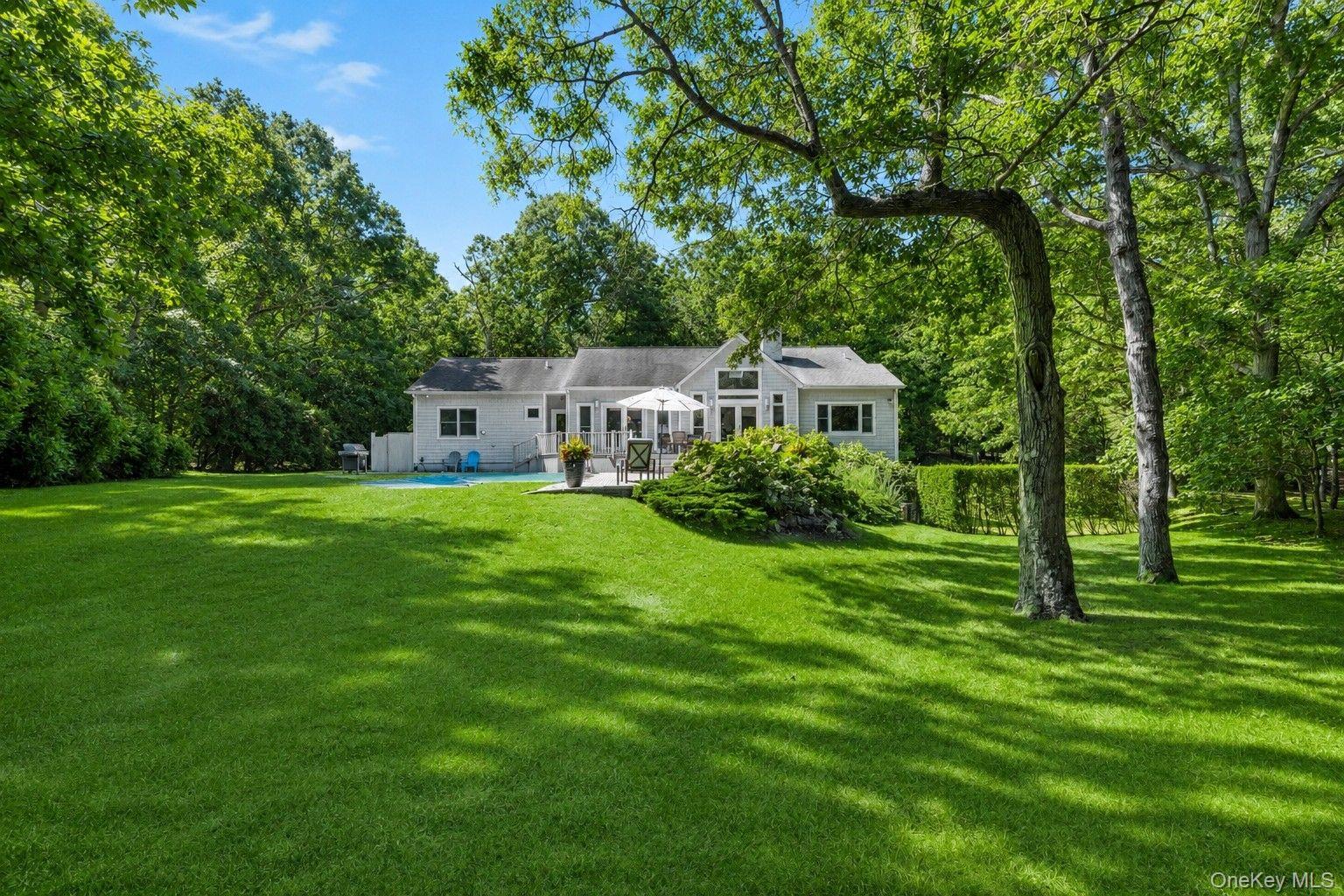 36 Pepperidge Lane Property Photo 1