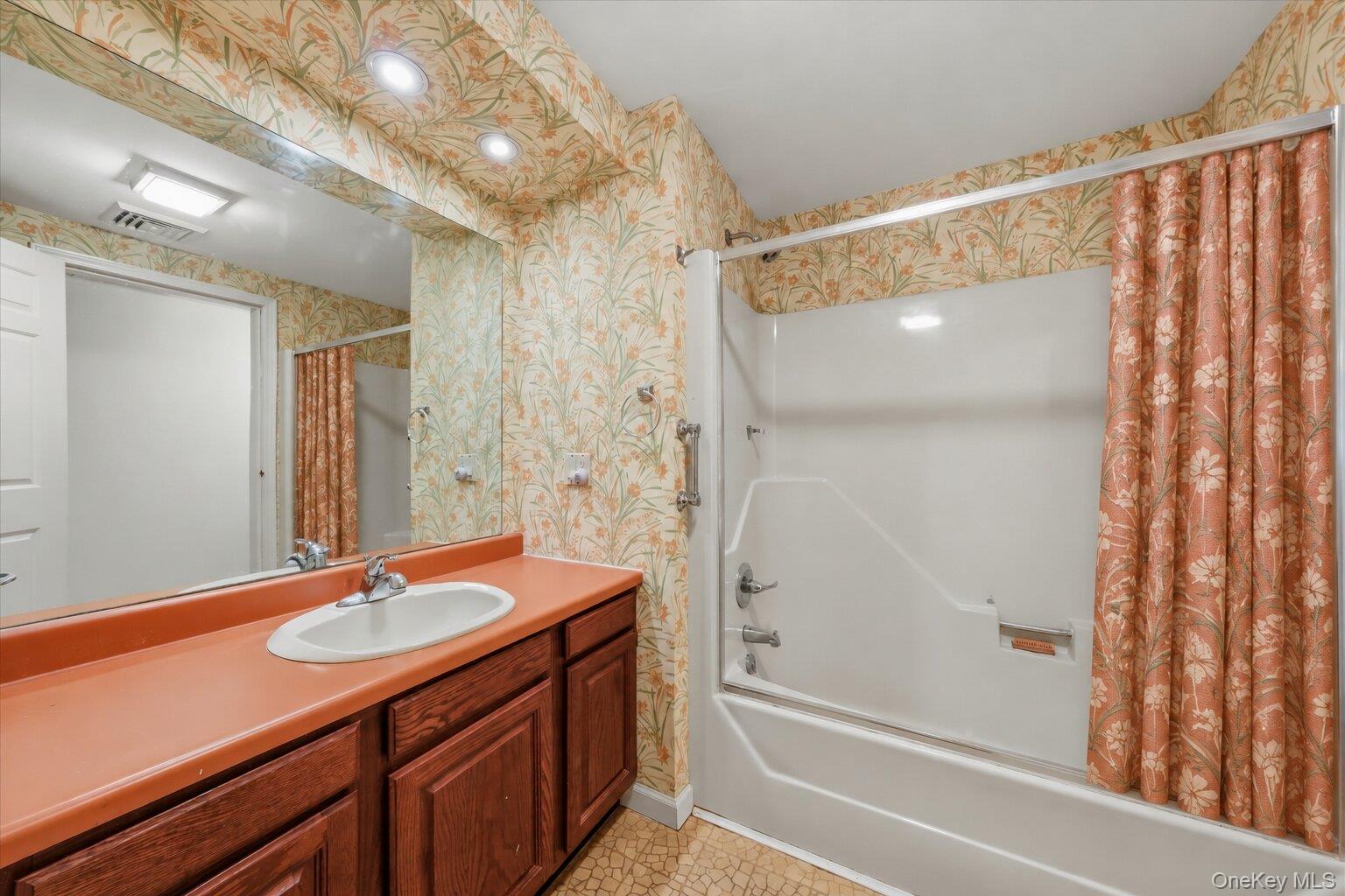 401 Ruskey Lane Property Photo 25
