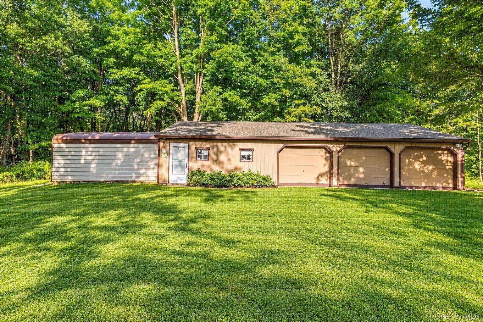 401 Ruskey Lane Property Photo 43