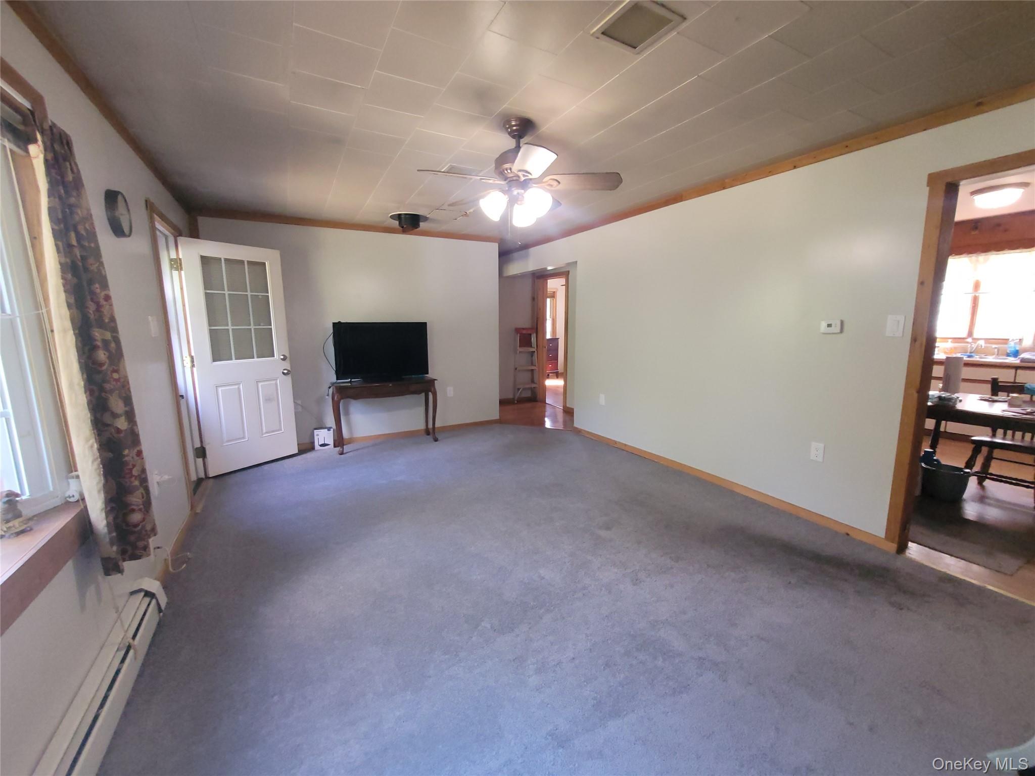 432 Southwoods Drive Property Photo 4
