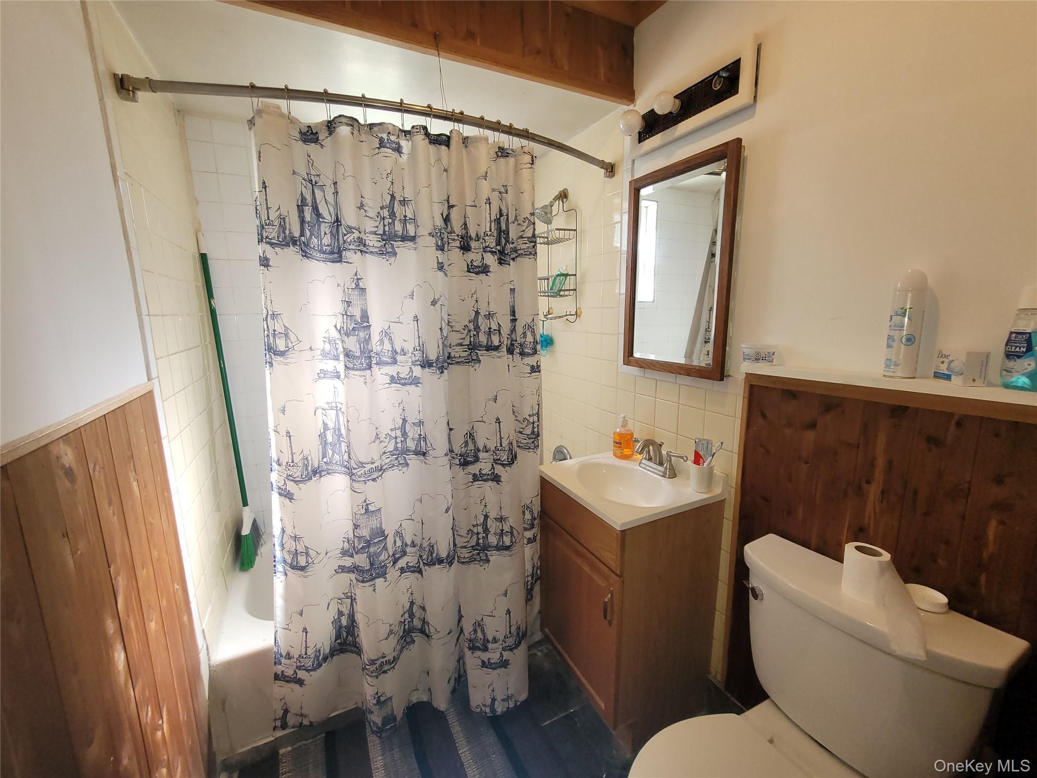 432 Southwoods Drive Property Photo 10