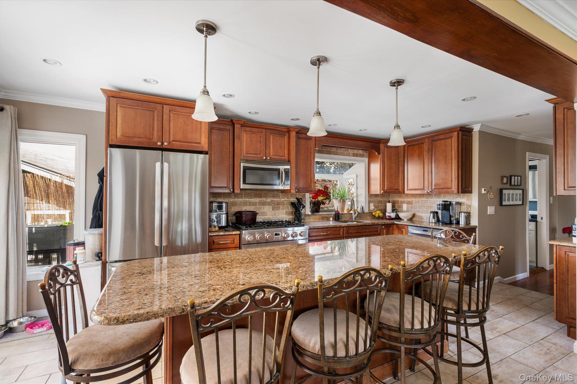 15 E Lincoln Avenue Property Photo 11