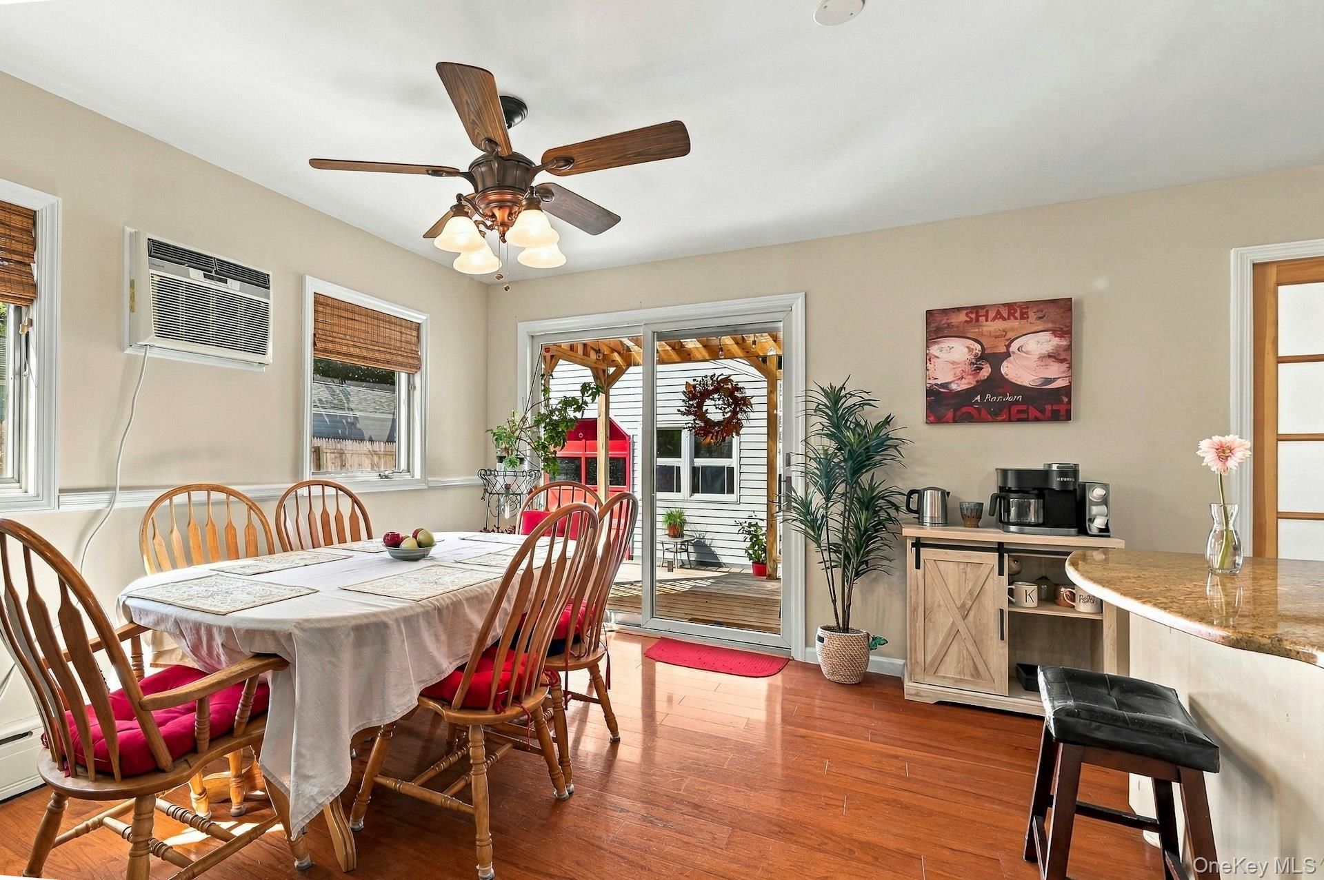 724 Sandra Avenue Property Photo 6