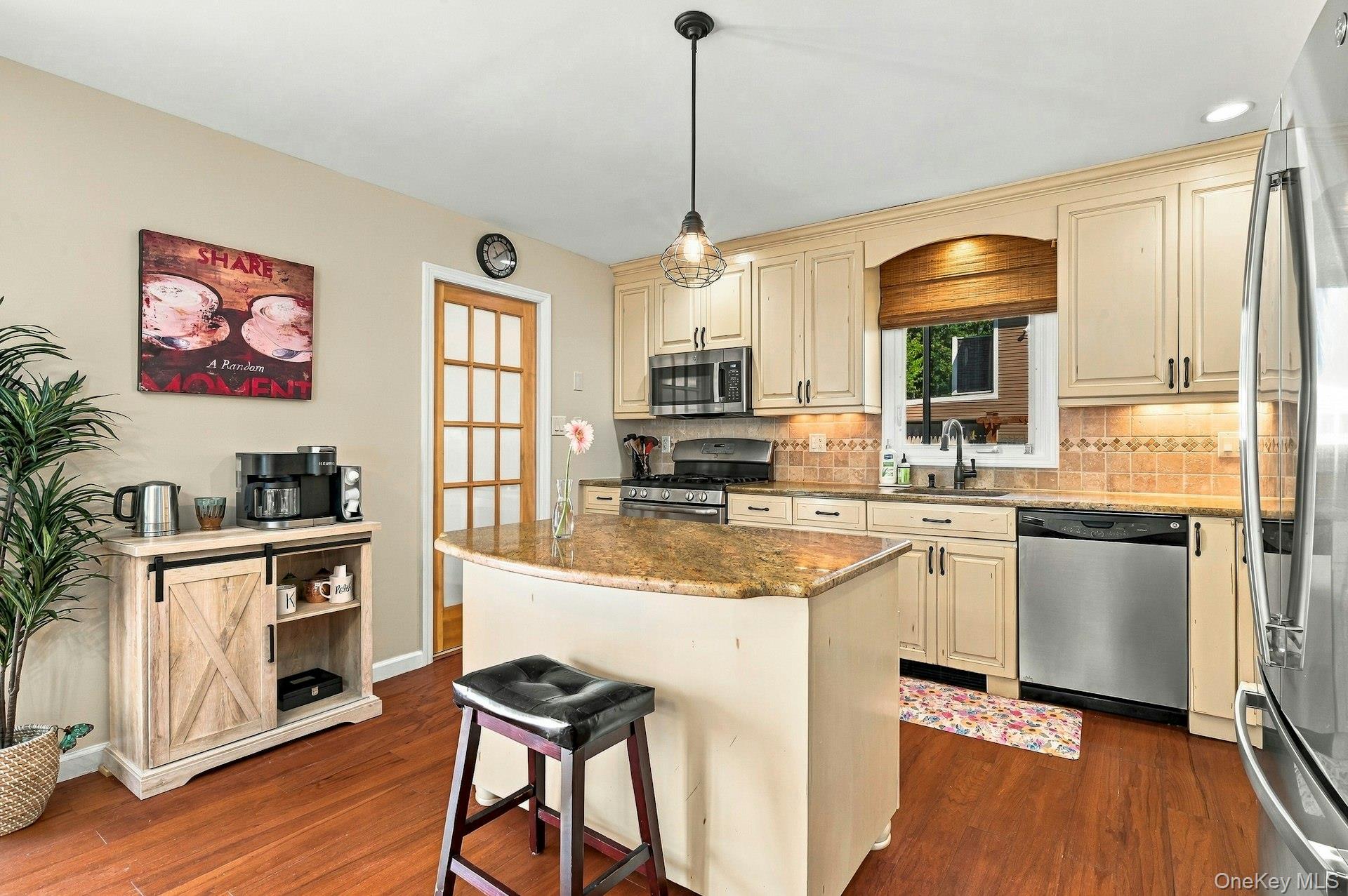 724 Sandra Avenue Property Photo 17