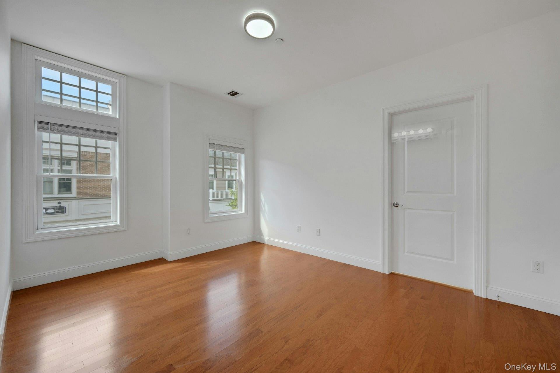 402 Main Street 2b Property Photo 13
