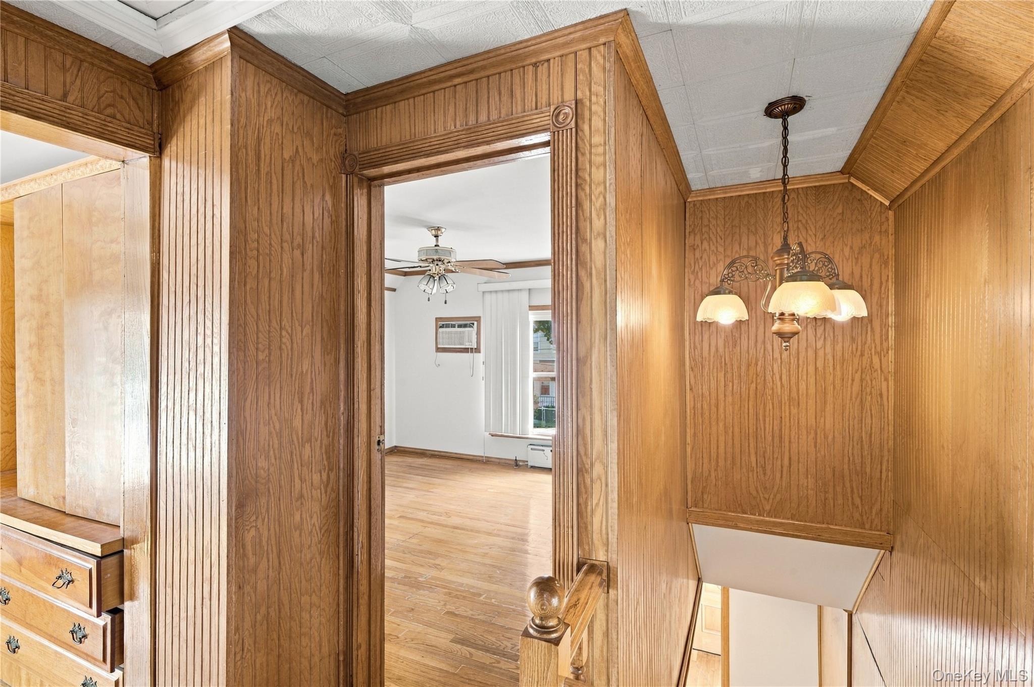 9413 108th Street Property Photo 6